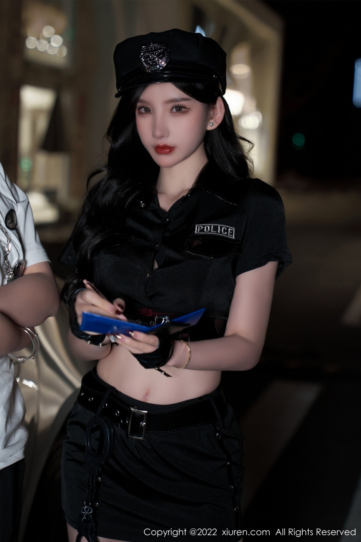 xgyw.top_[XiuRen秀人网]No.4741_女神周于希Sally女警官主题黑色短裙露蕾丝内裤秀翘臀诱惑写真72P