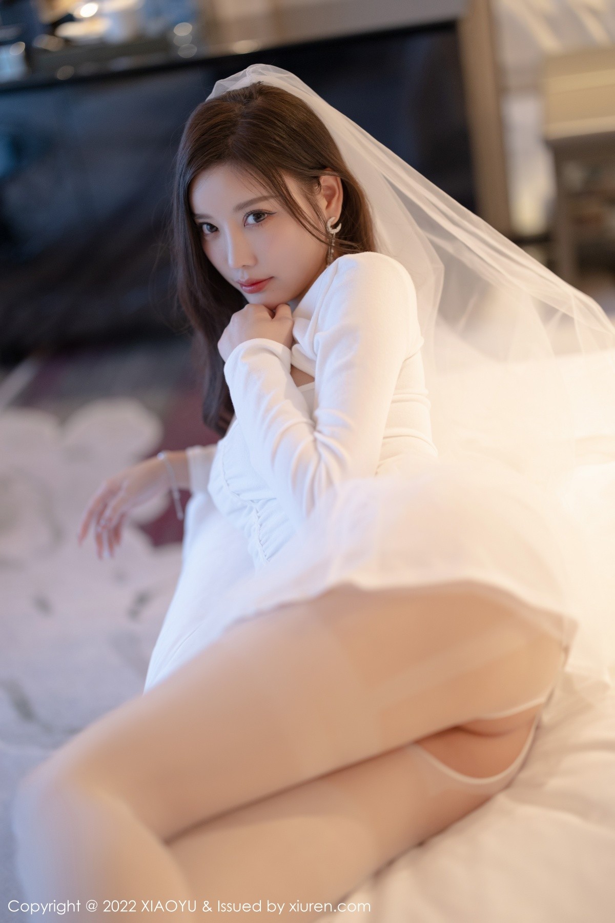 xgyw.top_[XiaoYu画语界]Vol.739_女神杨晨晨Yome性感白色婚纱配白丝袜秀完美身材惹火诱惑写真72P