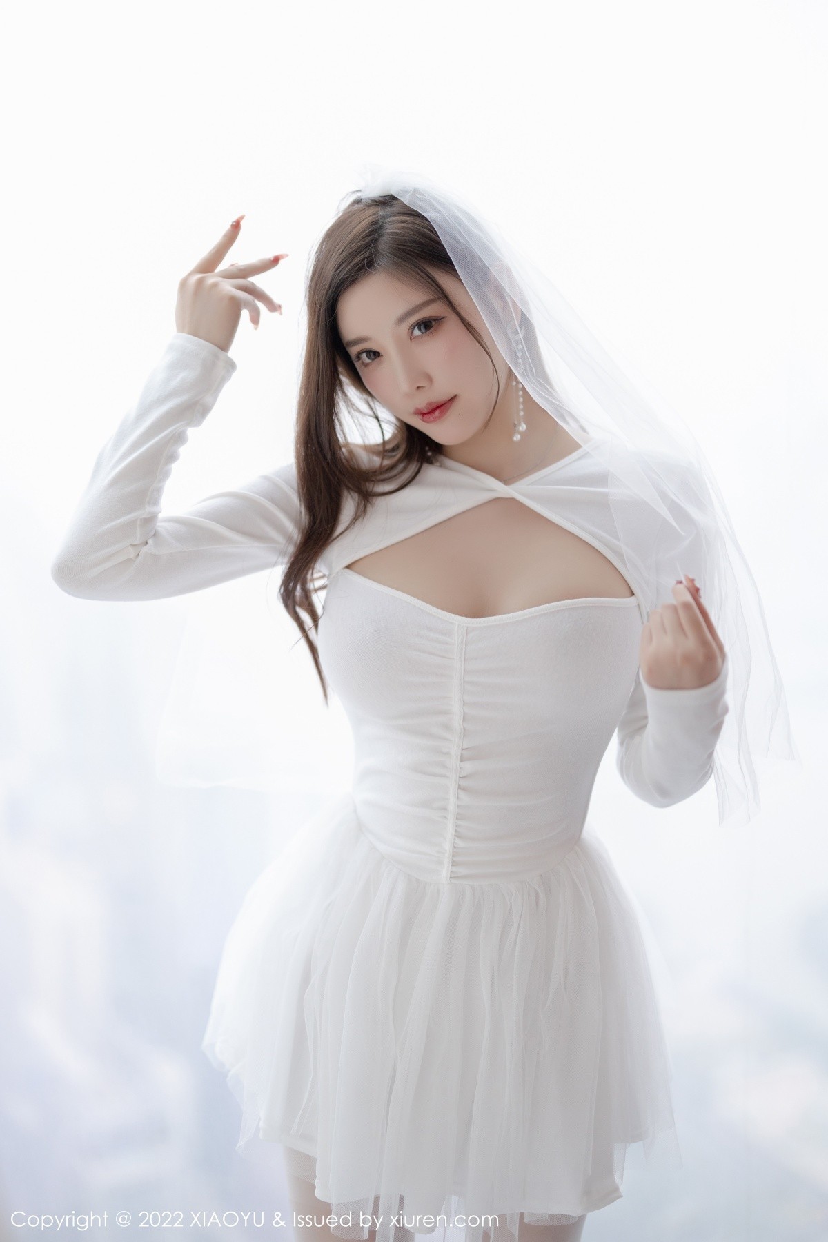 xgyw.top_[XiaoYu画语界]Vol.739_女神杨晨晨Yome性感白色婚纱配白丝袜秀完美身材惹火诱惑写真72P