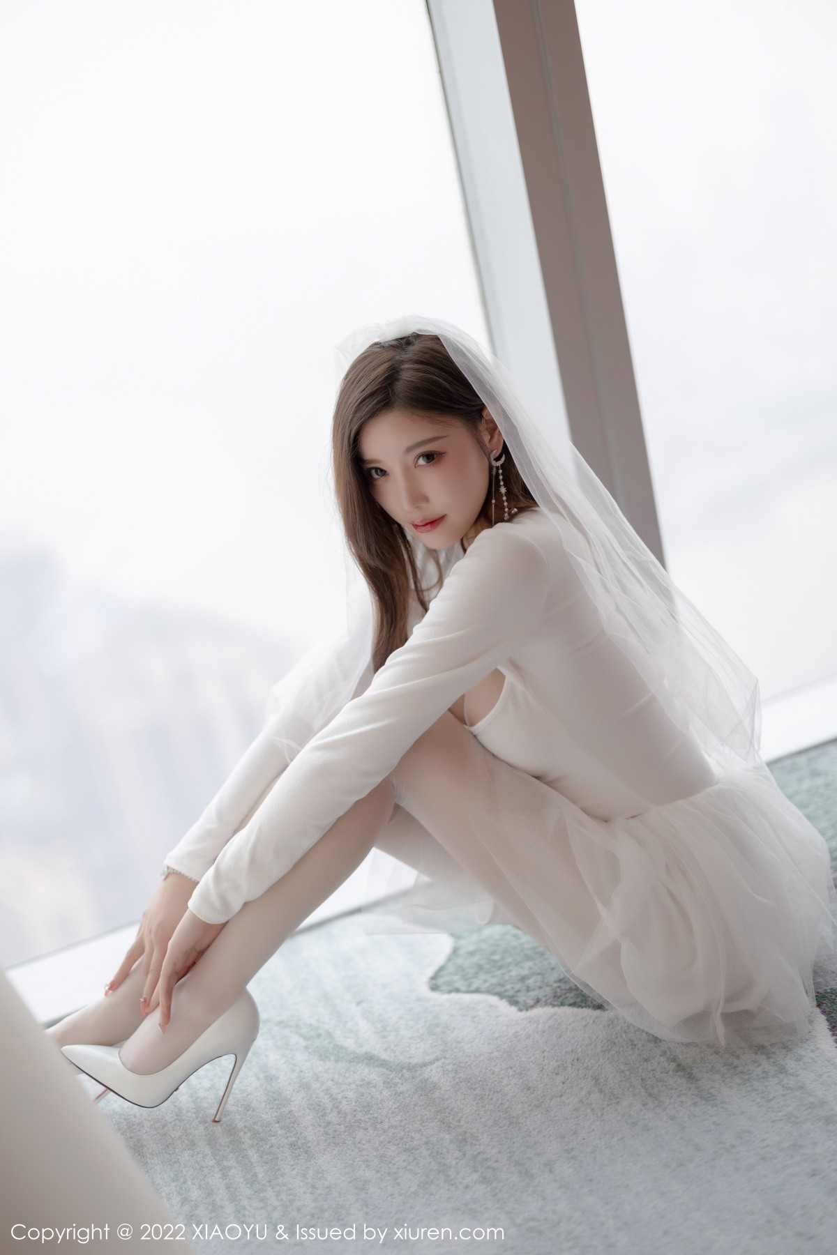 xgyw.top_[XiaoYu画语界]Vol.739_女神杨晨晨Yome性感白色婚纱配白丝袜秀完美身材惹火诱惑写真72P