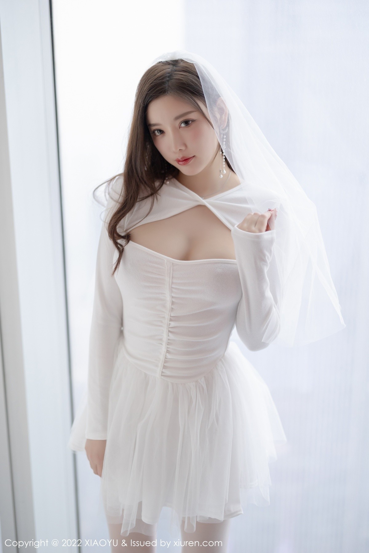 xgyw.top_[XiaoYu画语界]Vol.739_女神杨晨晨Yome性感白色婚纱配白丝袜秀完美身材惹火诱惑写真72P