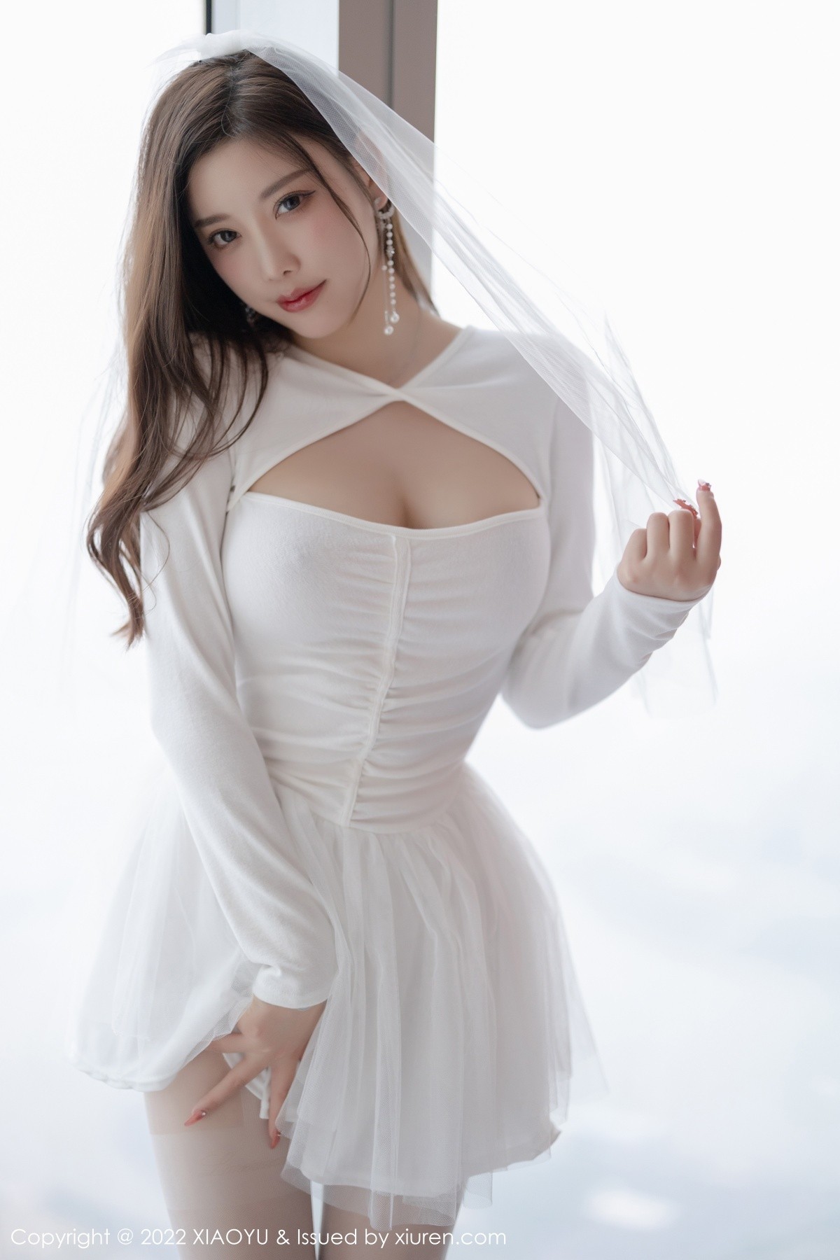xgyw.top_[XiaoYu画语界]Vol.739_女神杨晨晨Yome性感白色婚纱配白丝袜秀完美身材惹火诱惑写真72P
