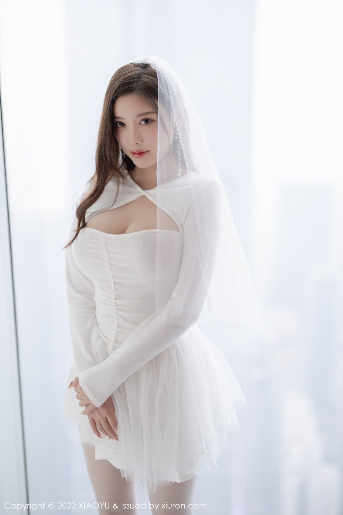xgyw.top_[XiaoYu画语界]Vol.739_女神杨晨晨Yome性感白色婚纱配白丝袜秀完美身材惹火诱惑写真72P