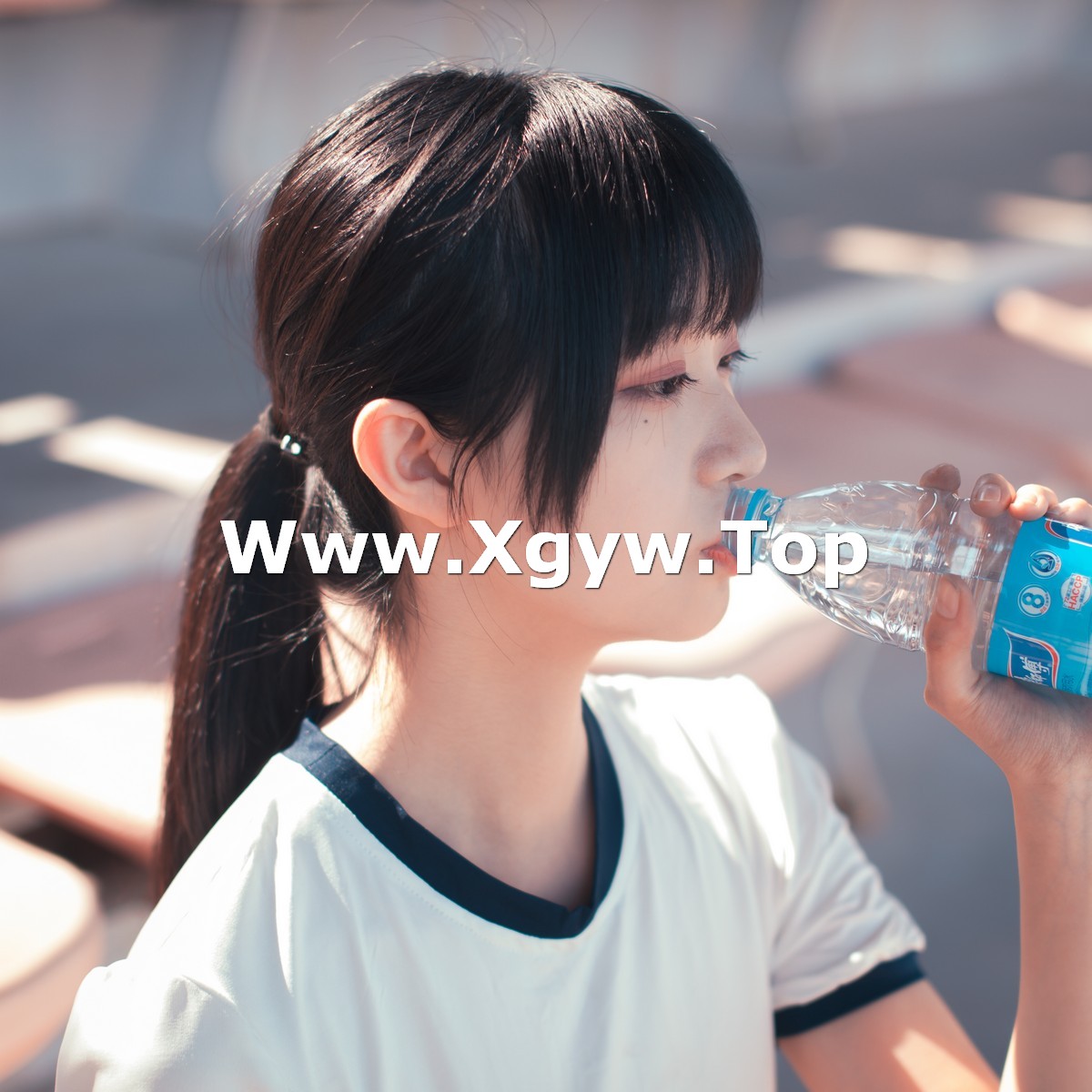 xgyw.top_网红Cosplay沧霁桔梗黑丝体操服主题学校体育场紧身体操服秀完美身材性感写真53P