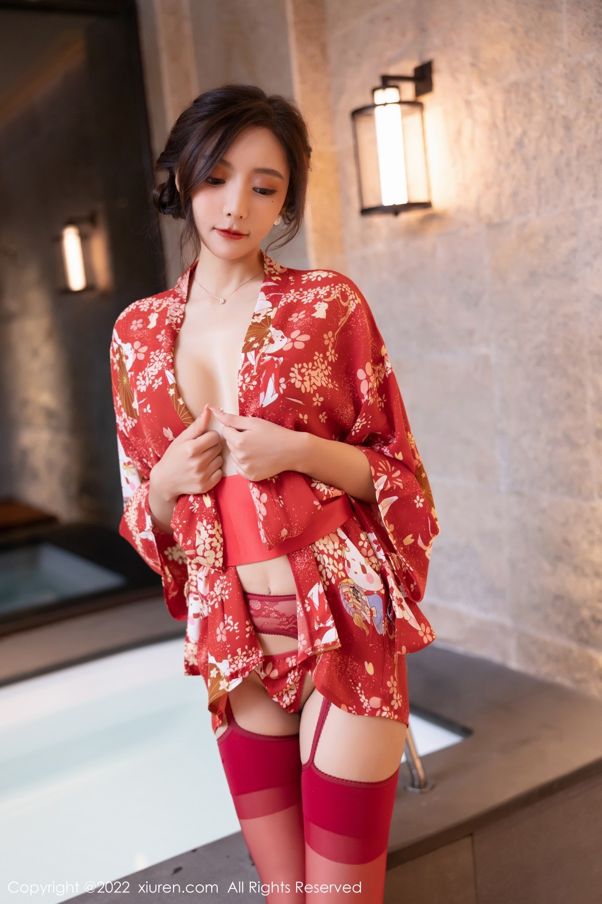 xgyw.top_XiuRen第4748期_女神王馨瑶yanni性感红色日式和服配诱人红丝吊袜撩人诱惑写真71P