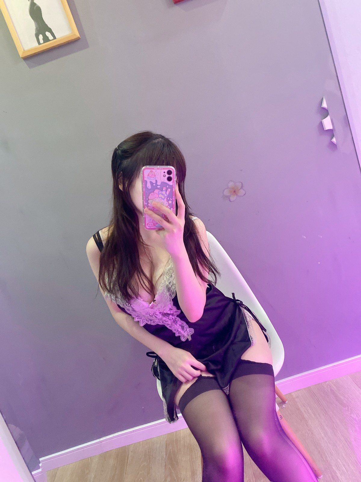 xgyw.top_网络美女Usejan(蓝蓝)黑丝睡衣主题私房不露脸系列超薄黑丝裤袜秀美腿诱惑写真30P