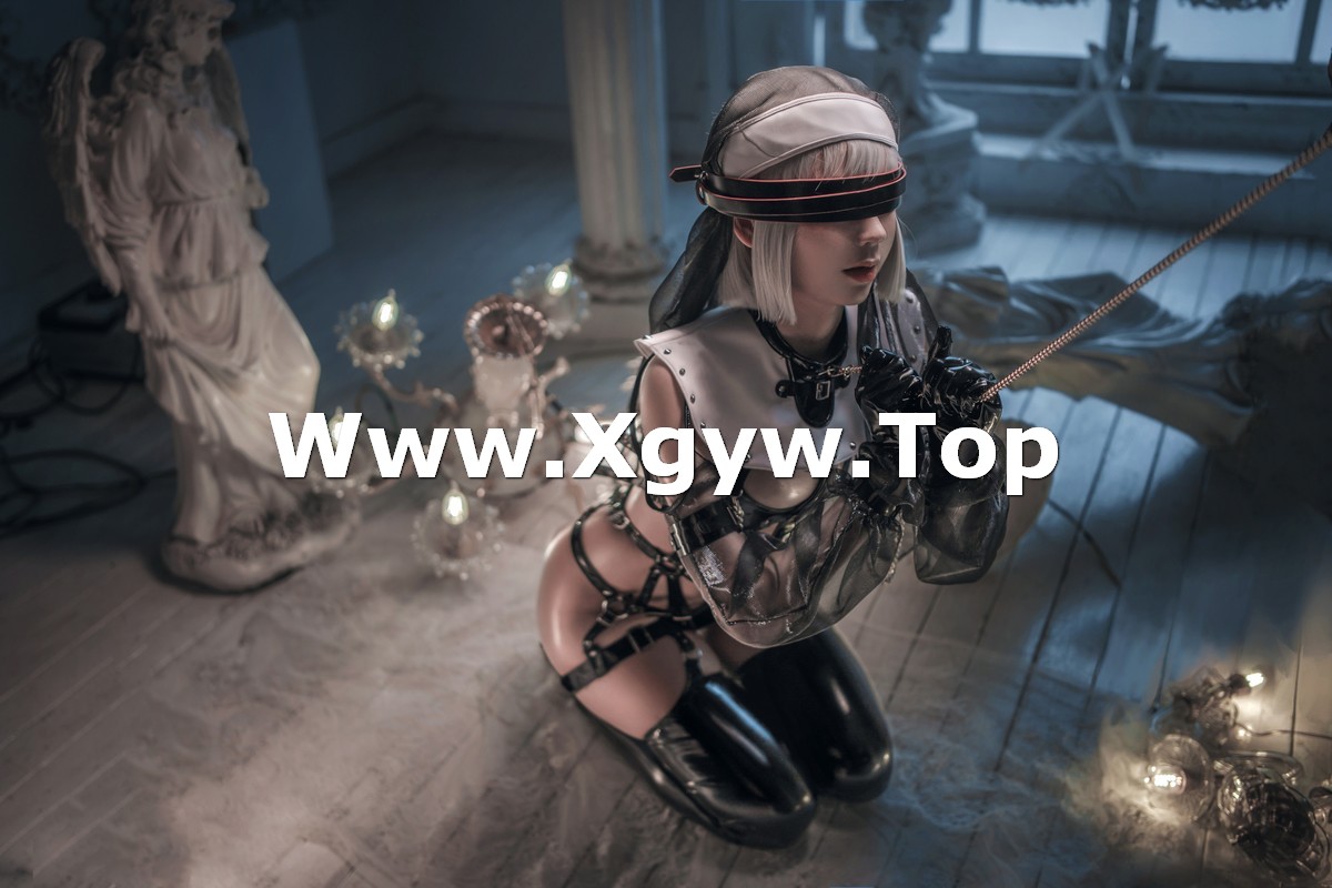 xgyw.top_动漫博主izumi泉桃子苦修女完成版主题性感黑色皮质情趣内衣秀油亮肌肤诱惑写真26P