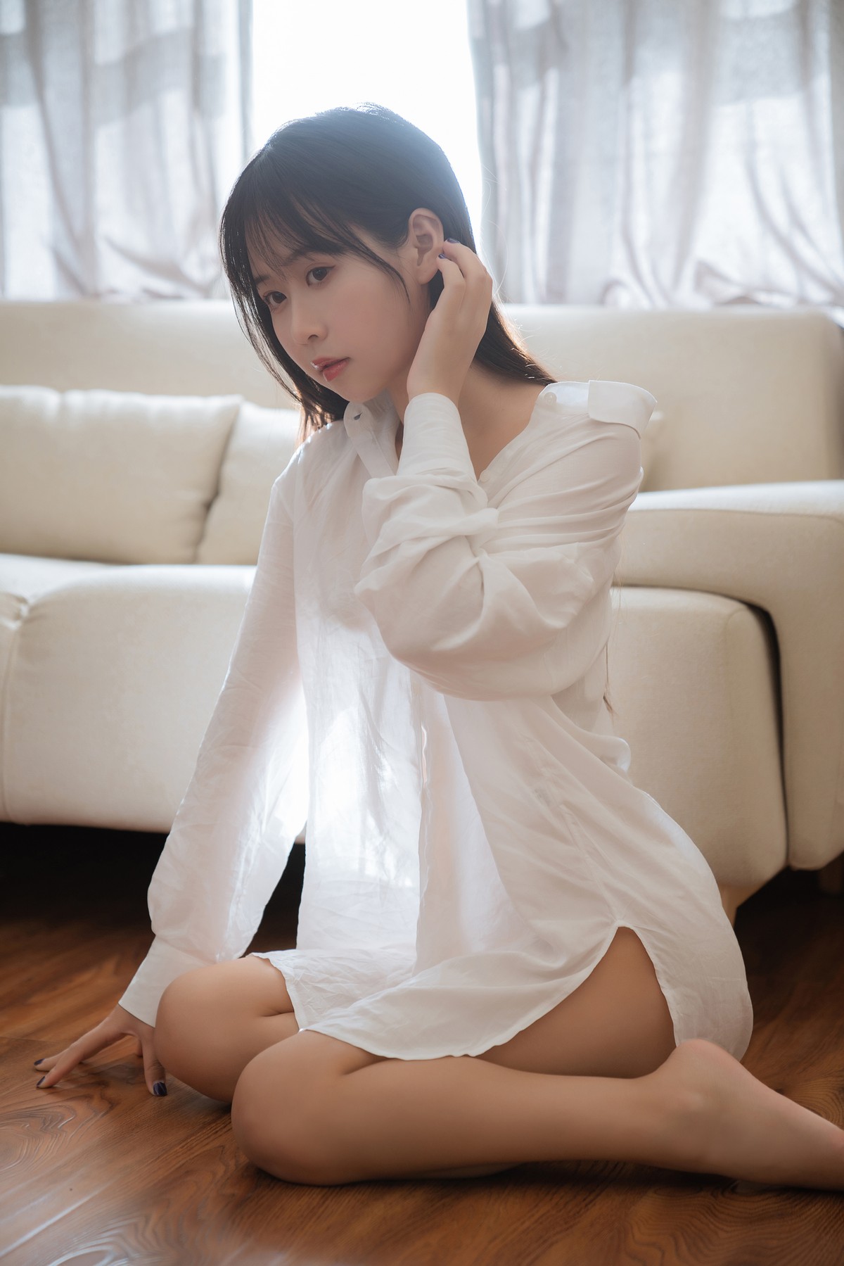 xgyw.top_阳光美少女萌芽儿o0浴缸主题私房浴室性感白色薄透服饰配蕾丝内衣湿身诱惑写真72P