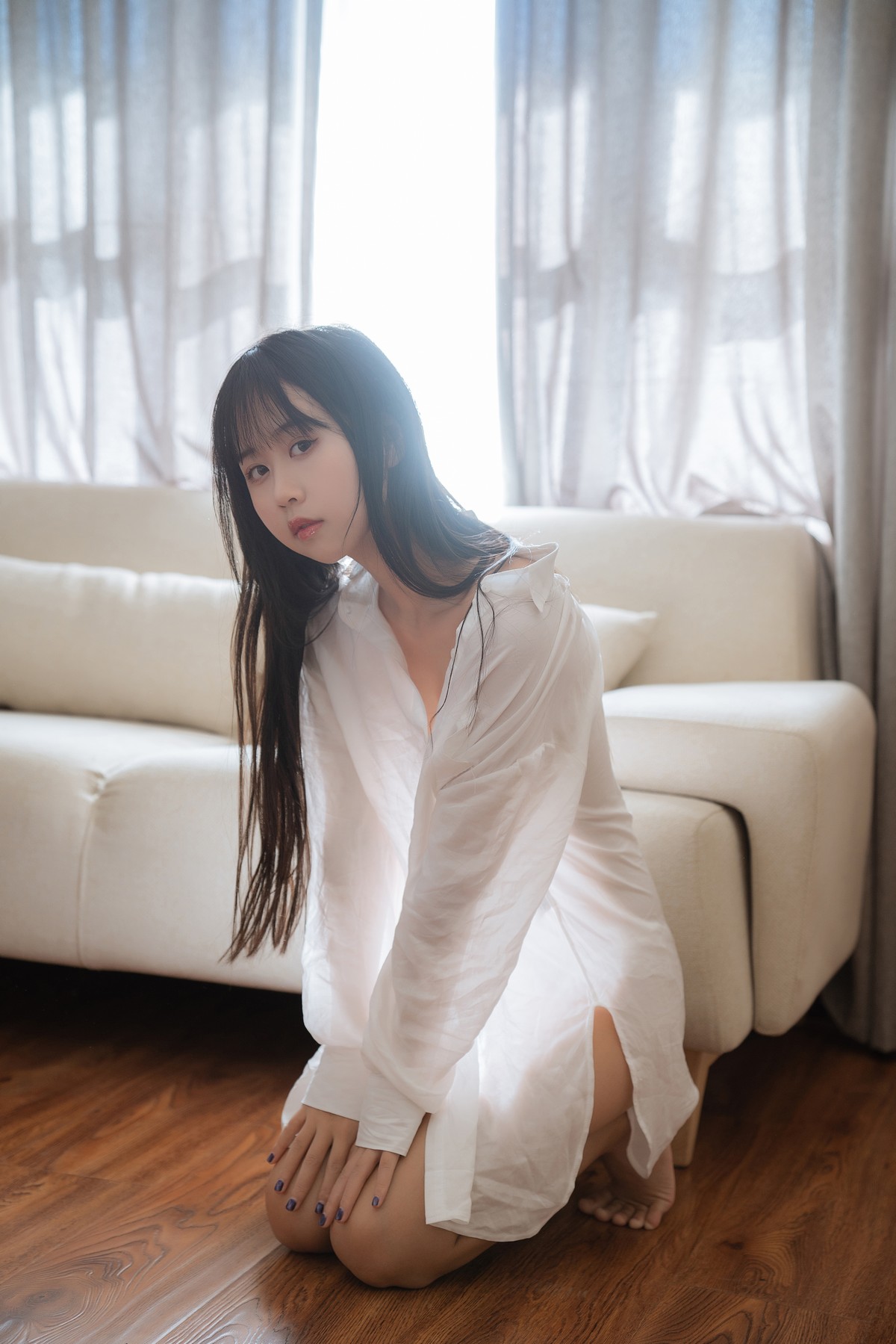 xgyw.top_阳光美少女萌芽儿o0浴缸主题私房浴室性感白色薄透服饰配蕾丝内衣湿身诱惑写真72P