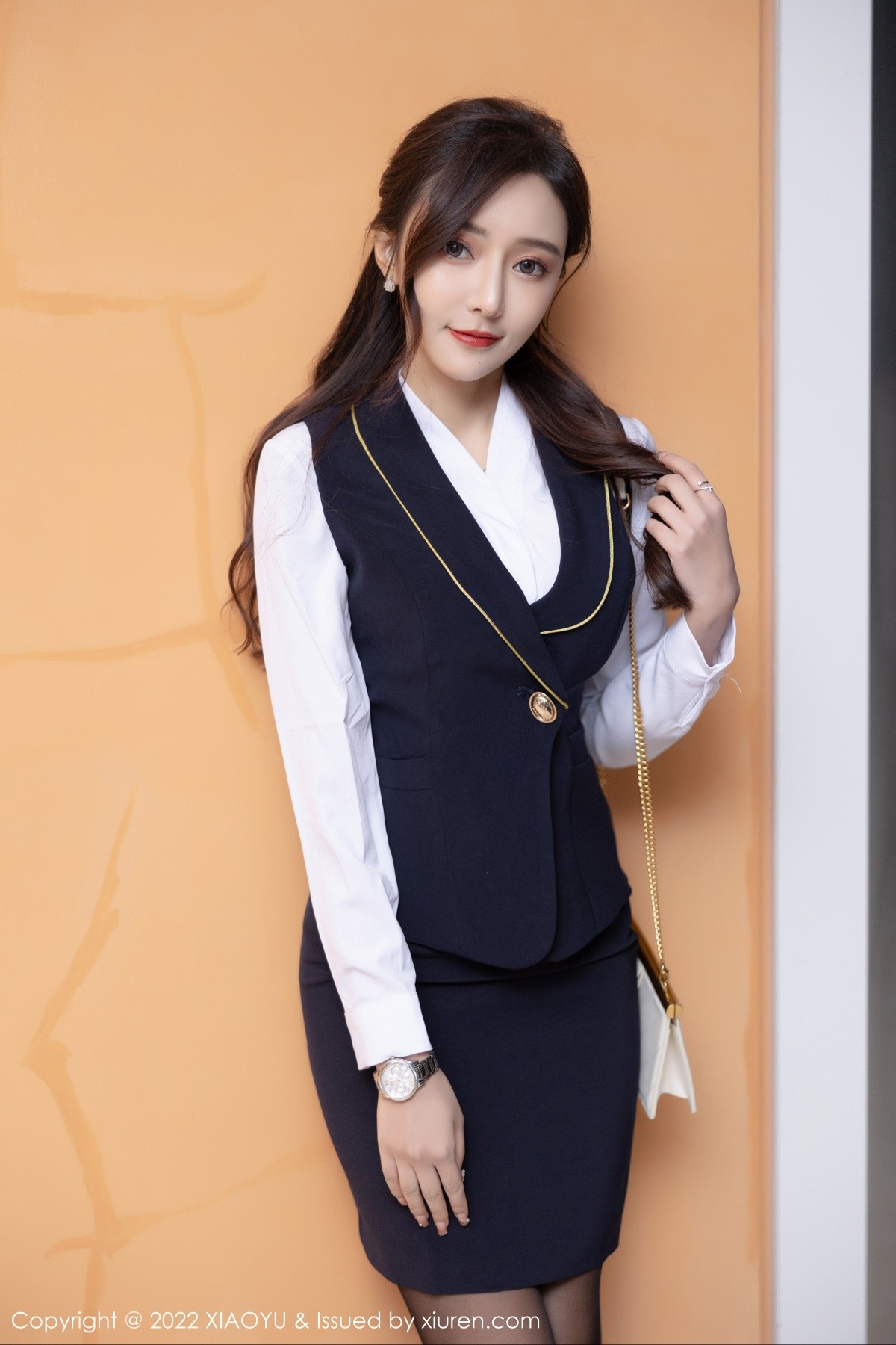 xgyw.top_[XiaoYu画语界]Vol.743_女神王馨瑶yanni惠州旅拍脱职业套装露红色蕾丝内衣诱惑写真75P