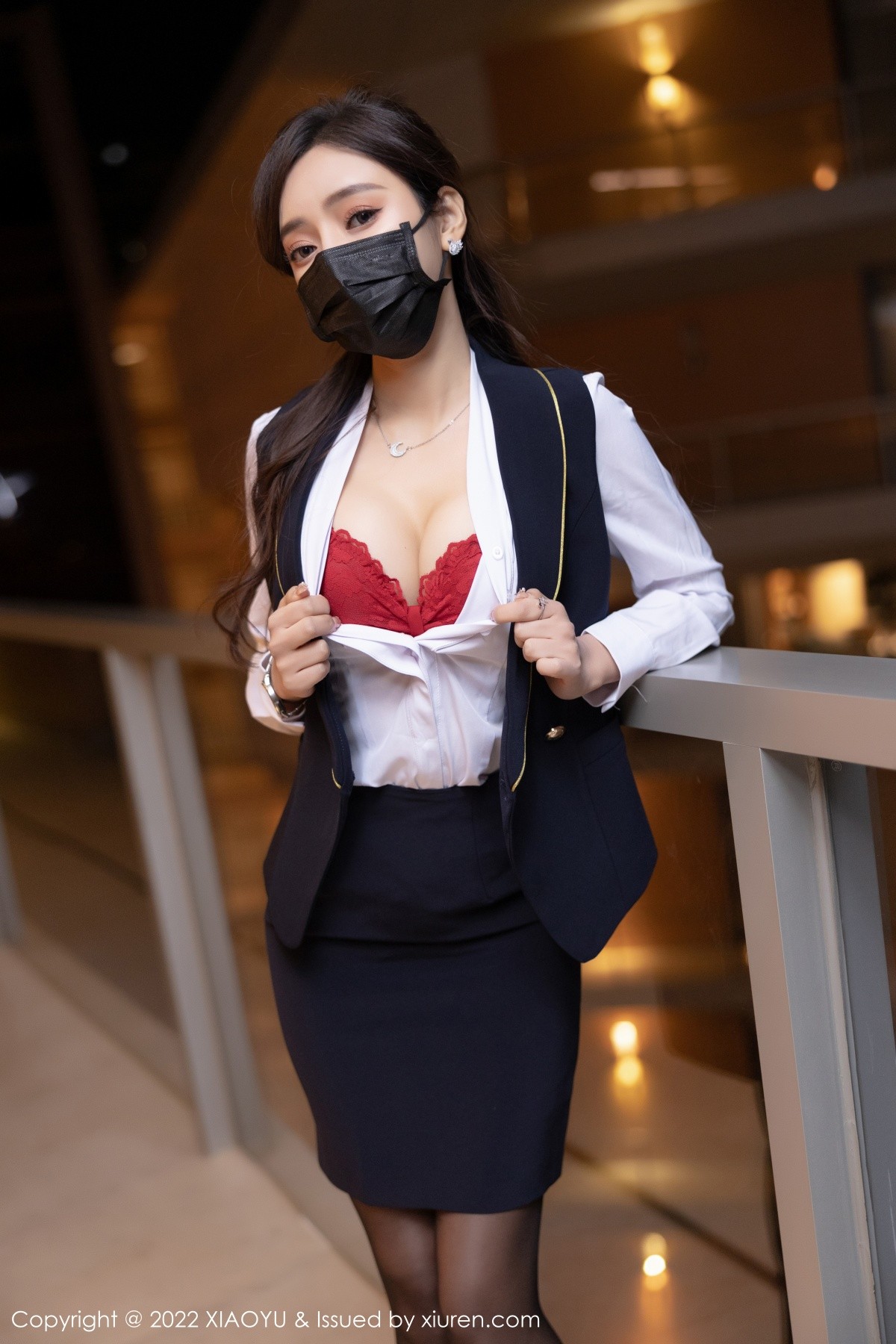 xgyw.top_[XiaoYu画语界]Vol.743_女神王馨瑶yanni惠州旅拍脱职业套装露红色蕾丝内衣诱惑写真75P