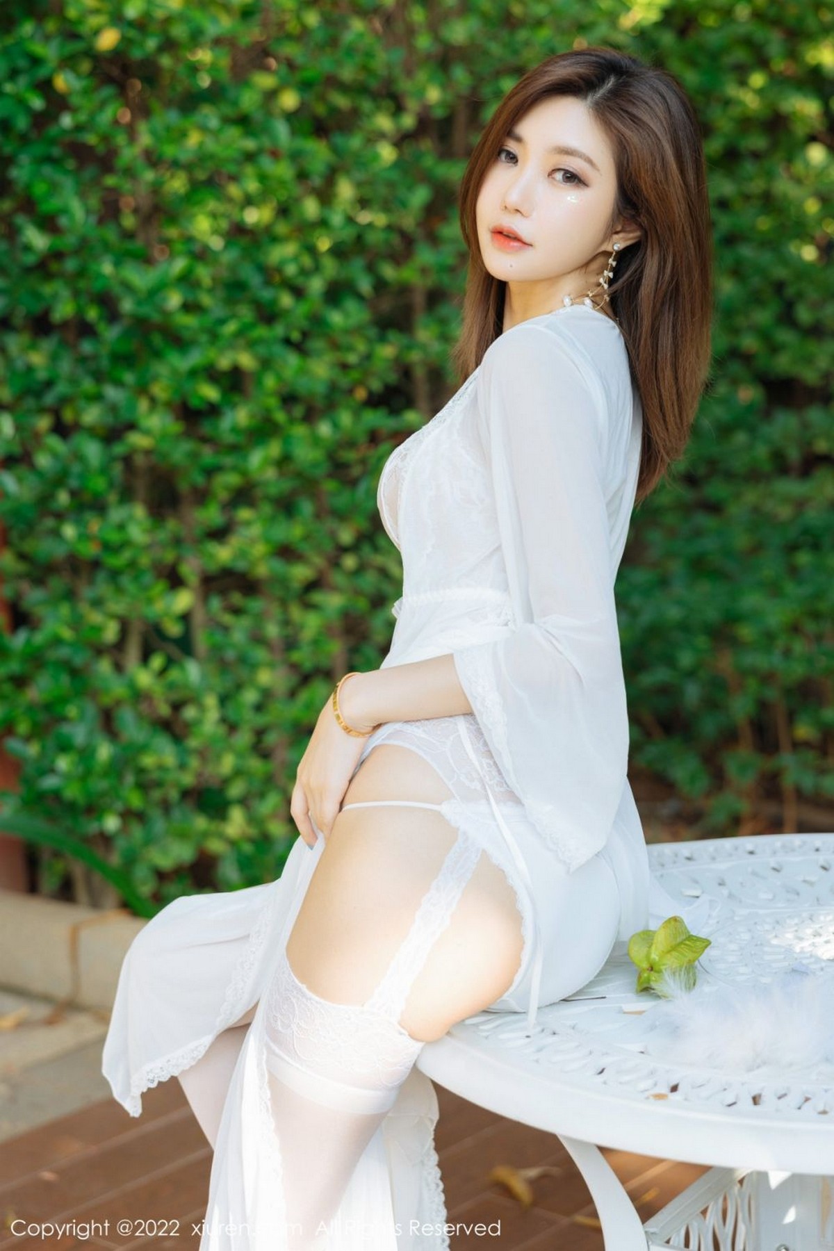 xgyw.top_XiuRen第4778期_女神绮里嘉ula珠三角旅拍轻透网纱服饰配白色蕾丝袜极致魅惑写真59P
