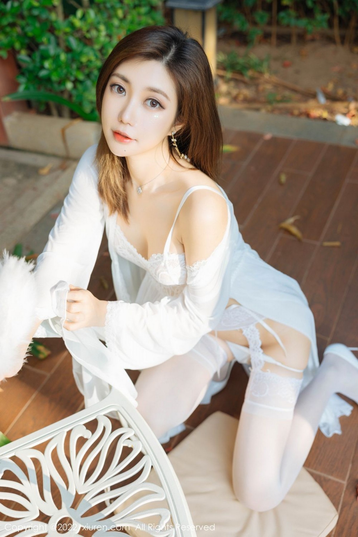 xgyw.top_XiuRen第4778期_女神绮里嘉ula珠三角旅拍轻透网纱服饰配白色蕾丝袜极致魅惑写真59P