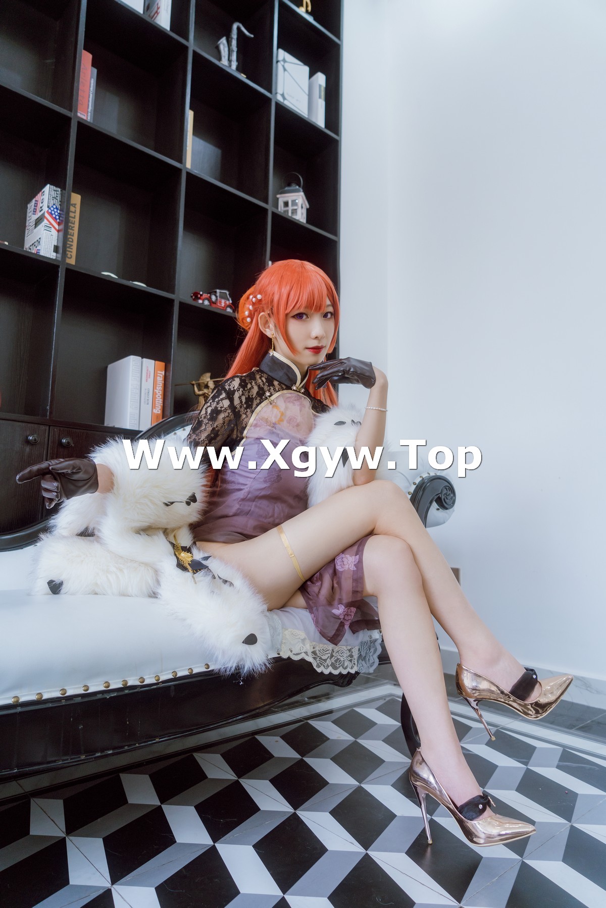 xgyw.top_动漫博主封疆疆v君主主题私房性感紫色薄纱连衣裙半撩秀白嫩美腿迷人诱惑写真34P