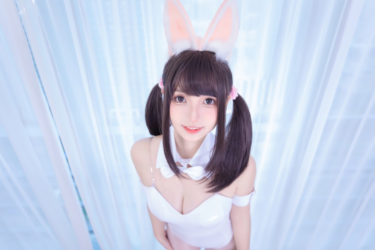 xgyw.top_萝莉美女神楽坂真冬兔女郎与钢管主题低胸连体衣配黑丝裤袜秀完美身材诱惑写真150P
