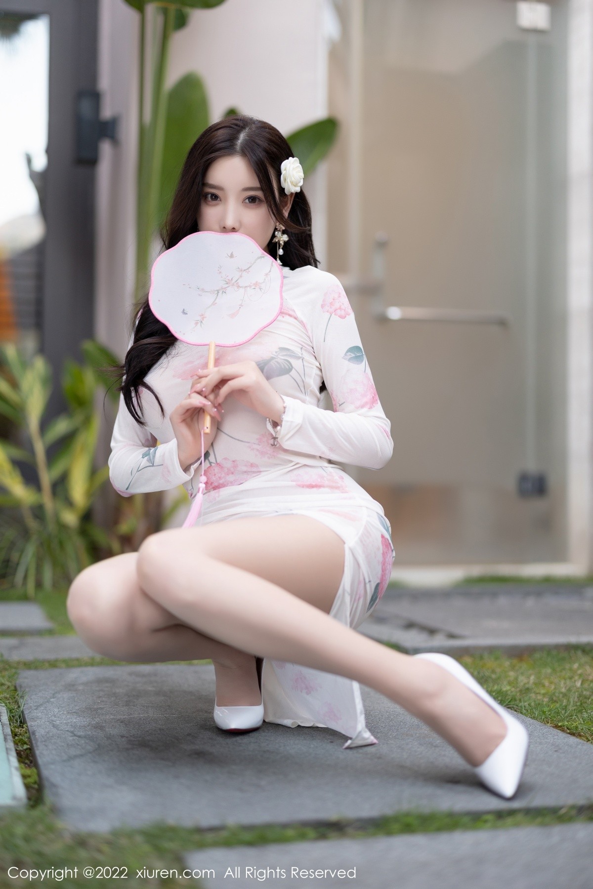 xgyw.top_XiuRen第4800期_女神杨晨晨Yome轻透白色旗袍配肉丝秀完美身材迷人诱惑写真78P