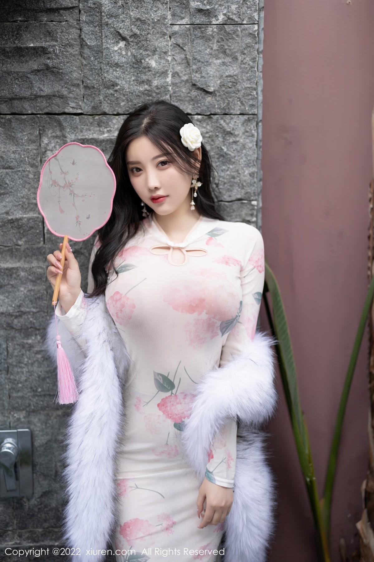xgyw.top_XiuRen第4800期_女神杨晨晨Yome轻透白色旗袍配肉丝秀完美身材迷人诱惑写真78P
