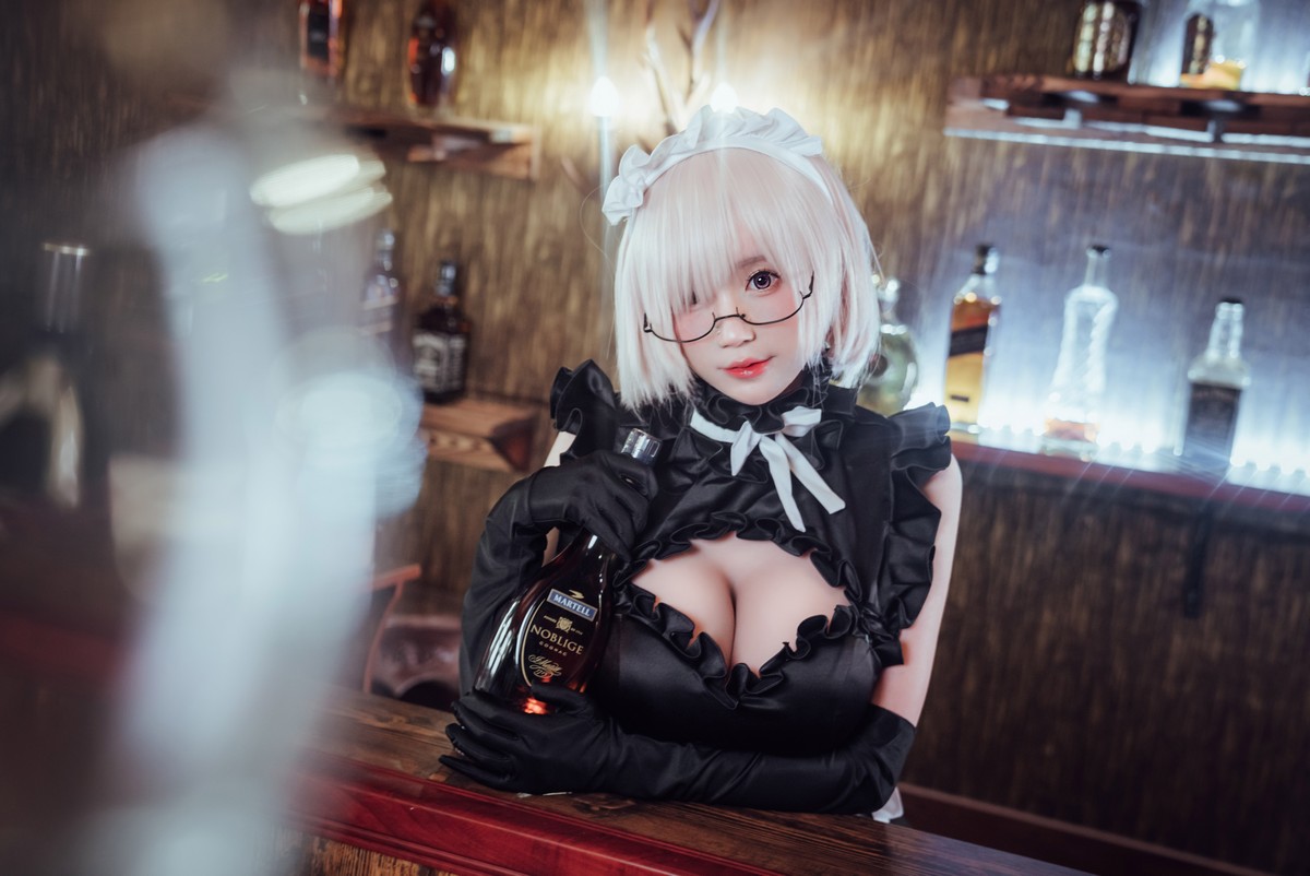 xgyw.top_网络美女西园寺南歌玛修女仆主题私房沙发性感黑色女仆装配黑丝袜诱惑写真35P