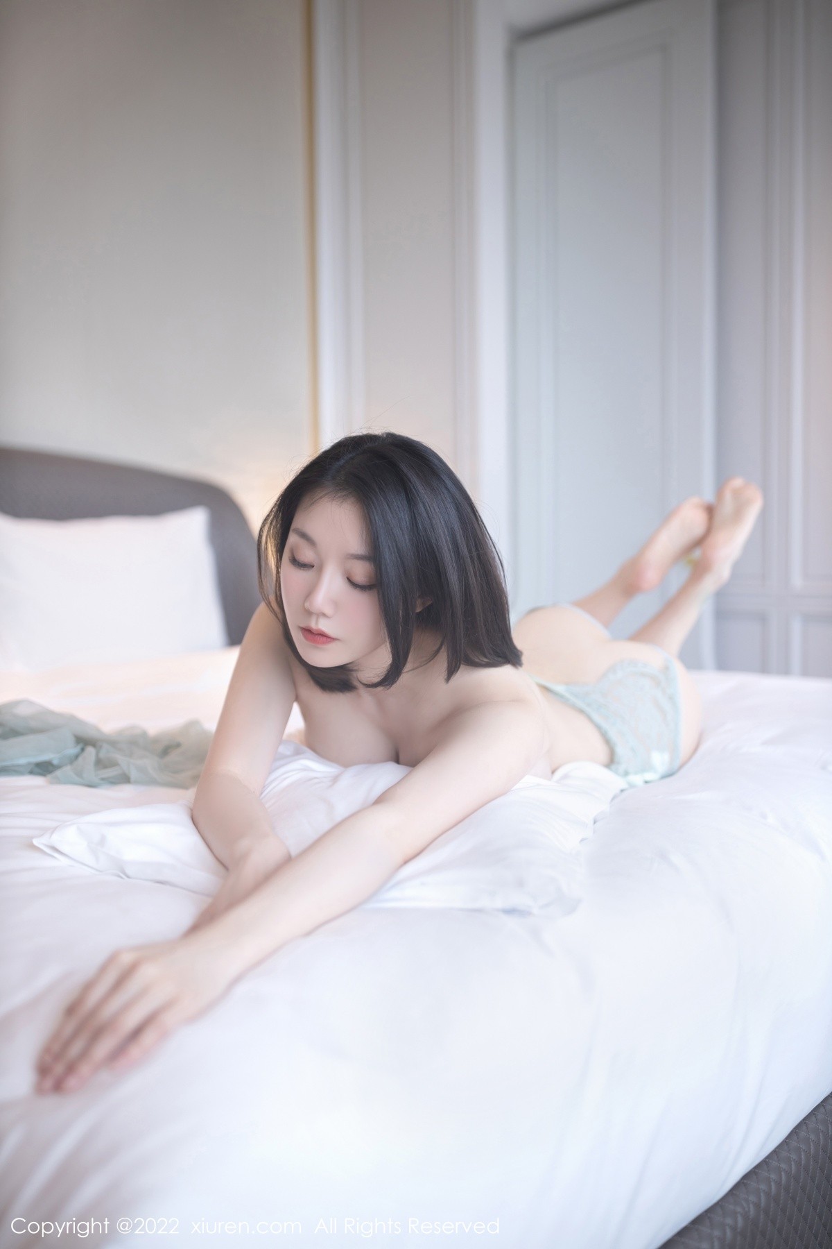 xgyw.top_XiuRen第4791期_模特安然Maleah珠三角旅拍淡绿蕾丝轻透长裙秀丰满身材诱惑写真72P