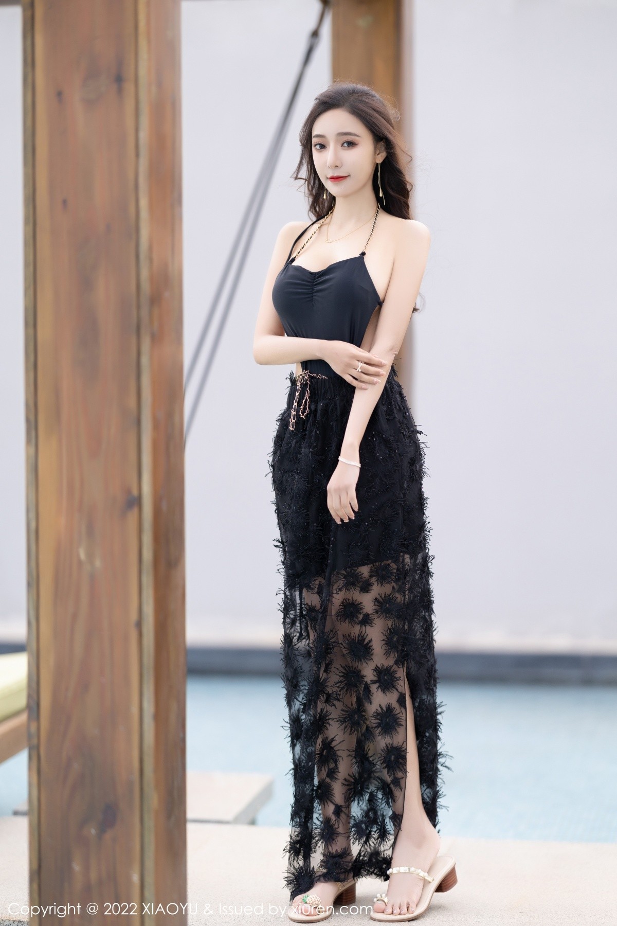 xgyw.top_[XiaoYu画语界]Vol.746_女神王馨瑶yanni惠州旅拍户外黑色连体衣秀完美身材诱惑写真61P