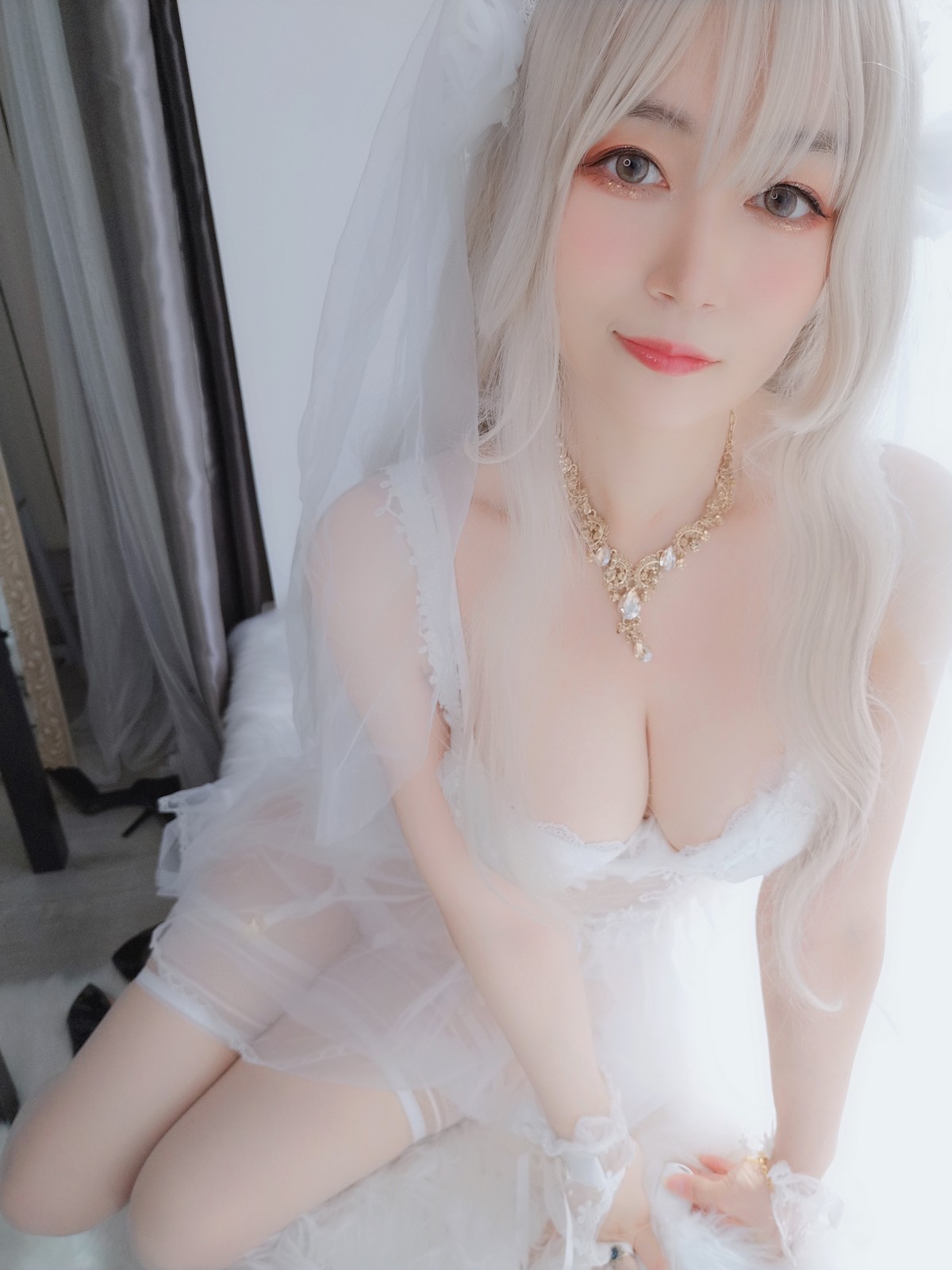 xgyw.top_Coser小姐姐白银81纯白花嫁主题私房性感白色薄纱配白丝袜露性感内衣诱惑写真161P