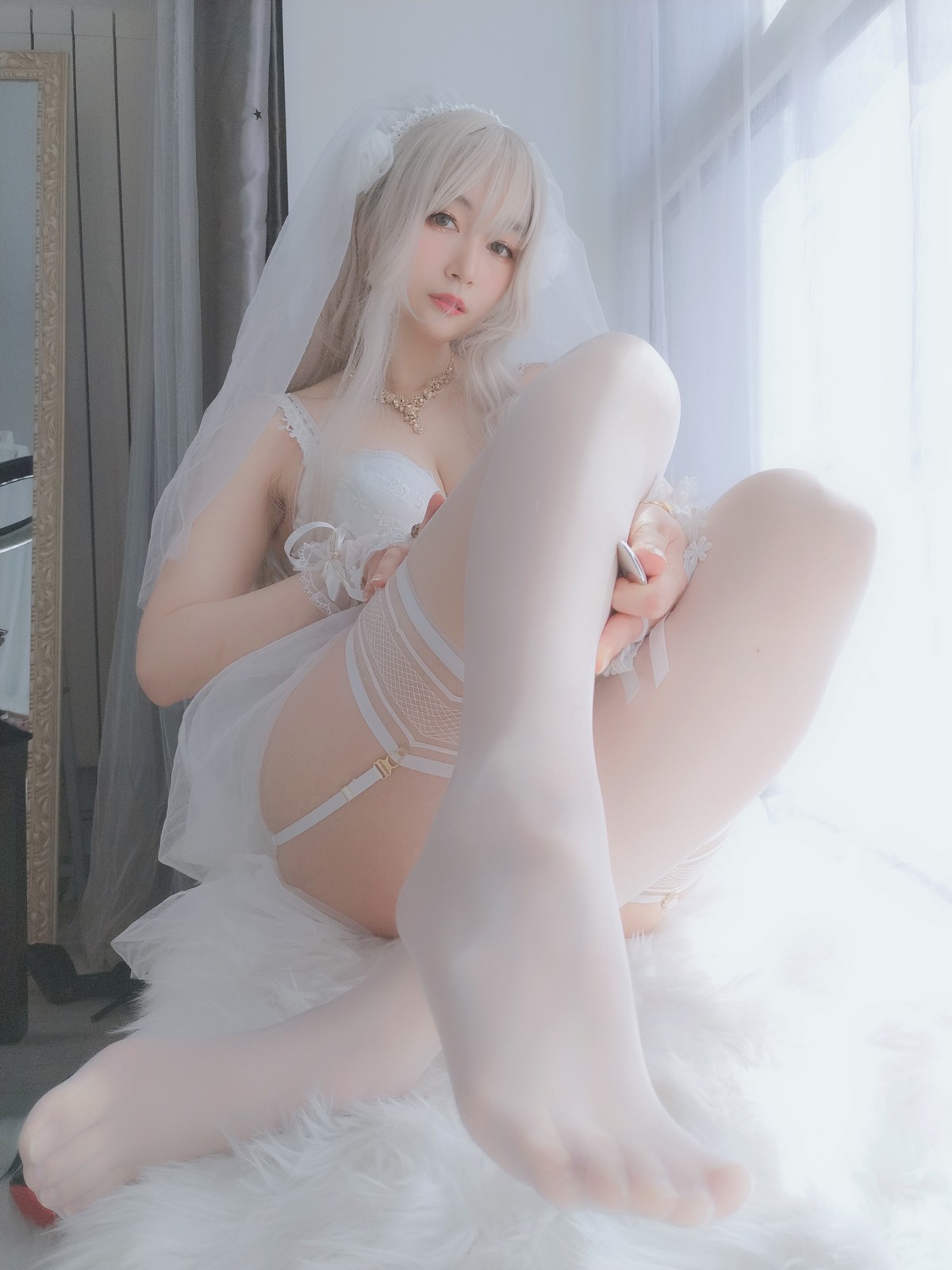 xgyw.top_Coser小姐姐白银81纯白花嫁主题私房性感白色薄纱配白丝袜露性感内衣诱惑写真161P