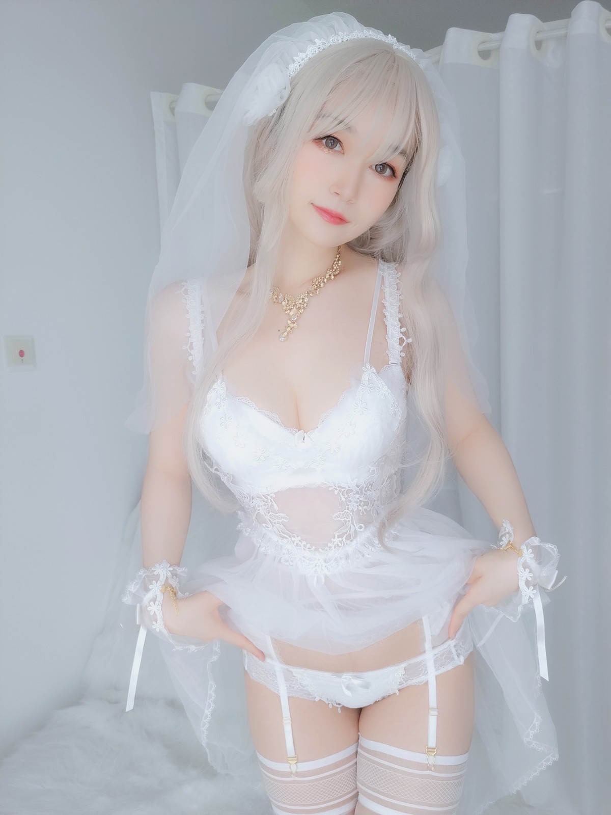 xgyw.top_Coser小姐姐白银81纯白花嫁主题私房性感白色薄纱配白丝袜露性感内衣诱惑写真161P
