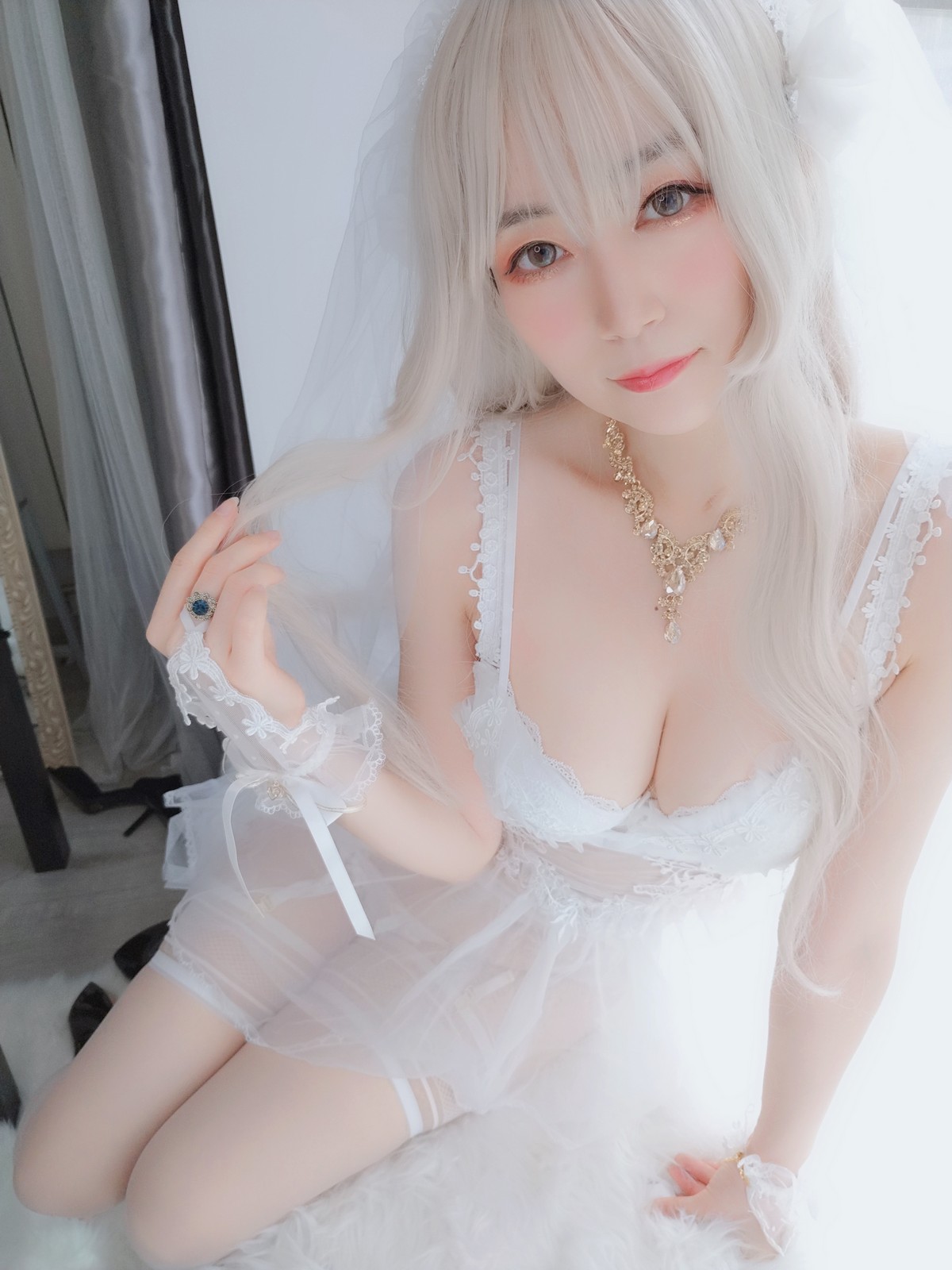 xgyw.top_Coser小姐姐白银81纯白花嫁主题私房性感白色薄纱配白丝袜露性感内衣诱惑写真161P