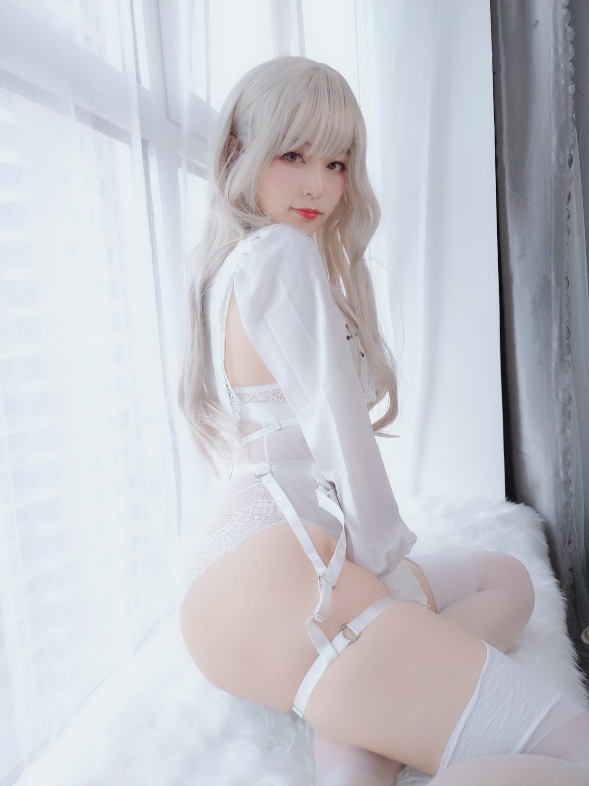 xgyw.top_Coser小姐姐白银81纯白圣女主题私房纯白服饰配白丝吊袜秀完美身材诱惑写真56P