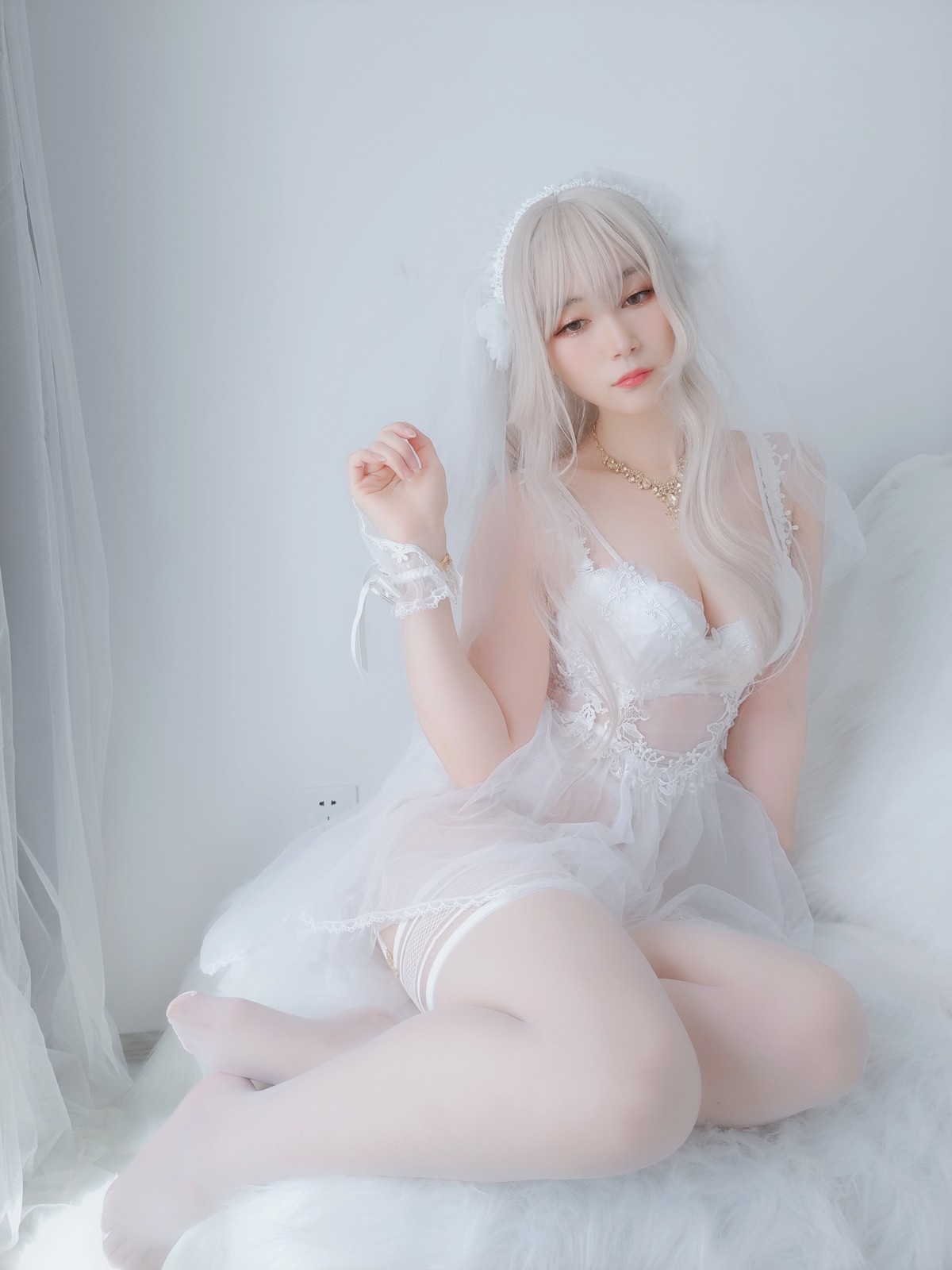 xgyw.top_Coser小姐姐白银81纯白花嫁主题私房性感白色薄纱配白丝袜露性感内衣诱惑写真161P