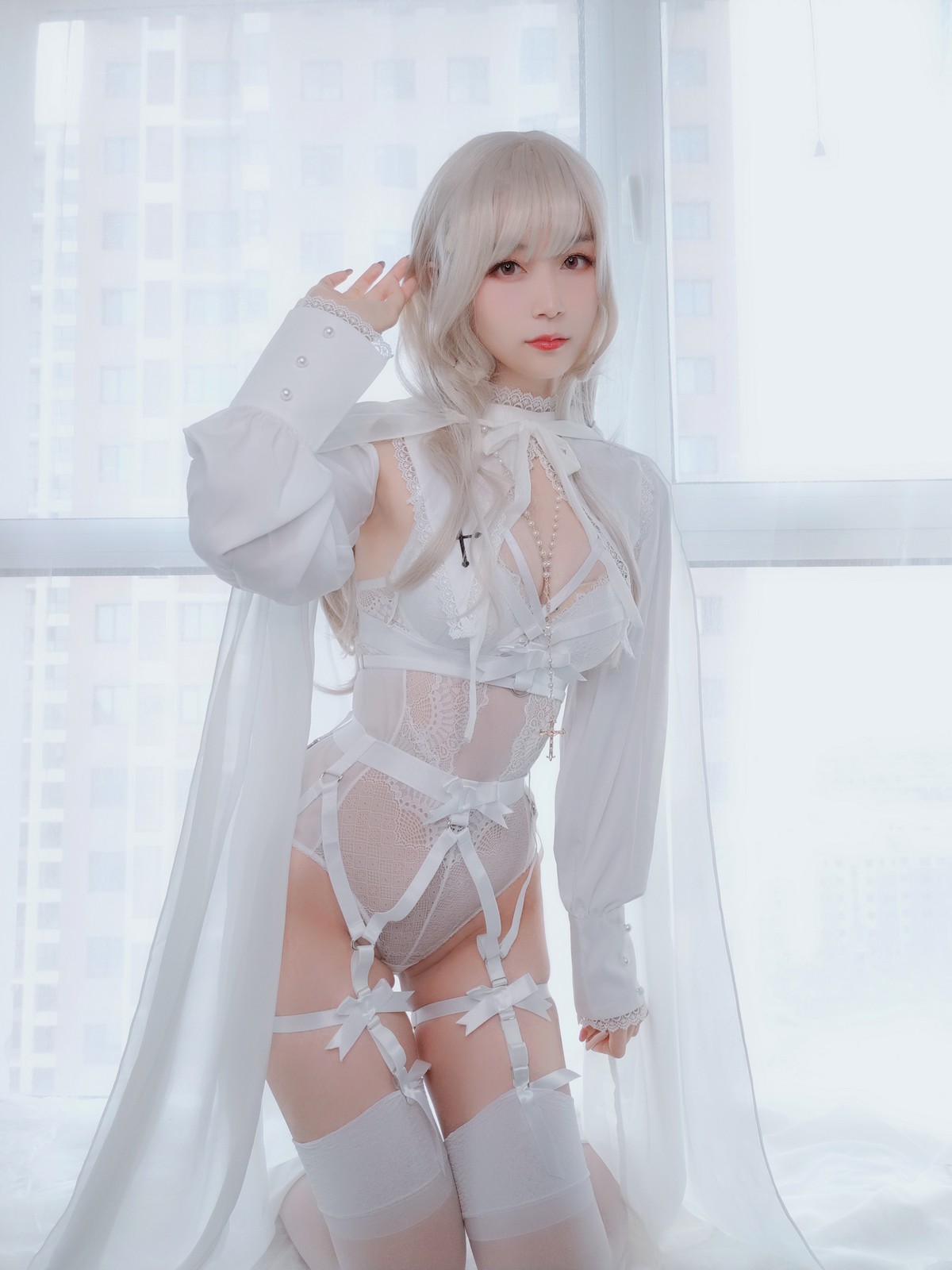 xgyw.top_Coser小姐姐白银81纯白圣女主题私房纯白服饰配白丝吊袜秀完美身材诱惑写真56P