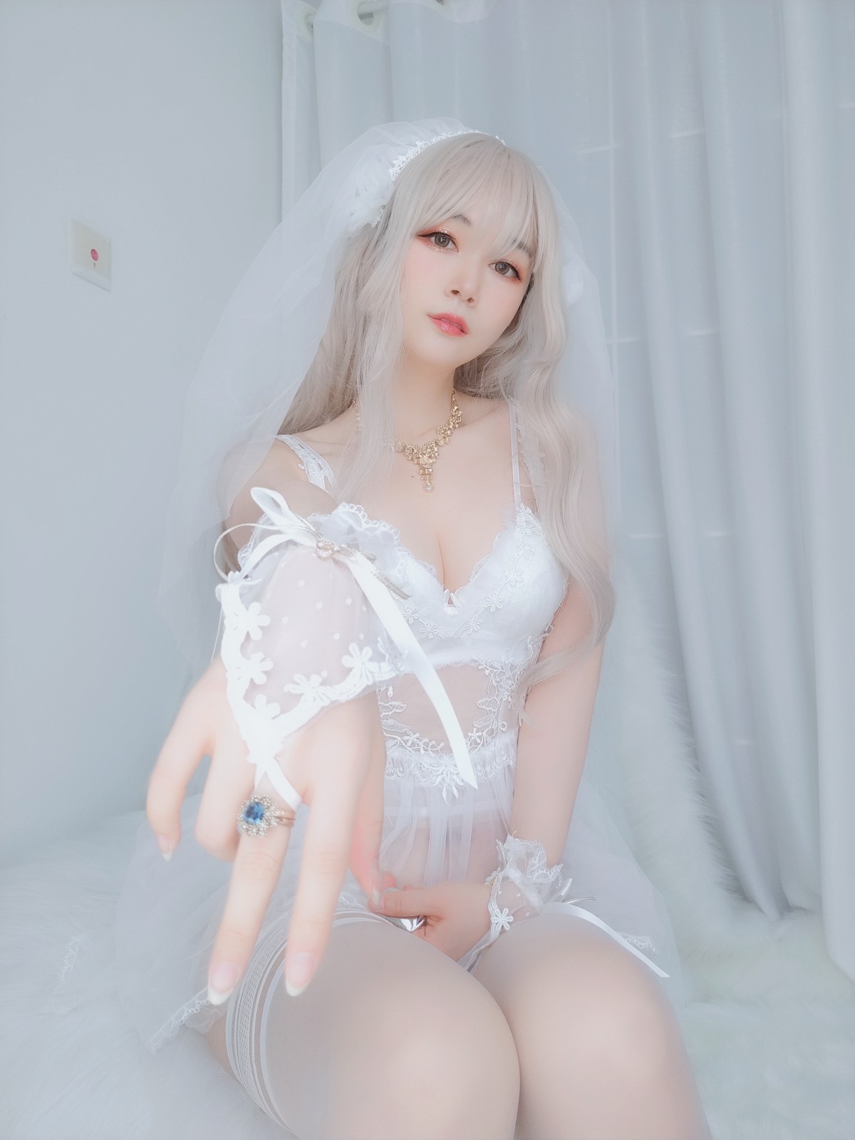 xgyw.top_Coser小姐姐白银81纯白花嫁主题私房性感白色薄纱配白丝袜露性感内衣诱惑写真161P