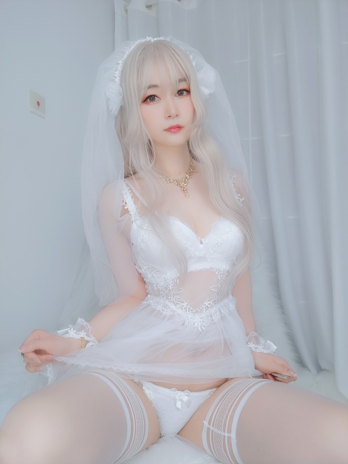 xgyw.top_Coser小姐姐白银81纯白花嫁主题私房性感白色薄纱配白丝袜露性感内衣诱惑写真161P