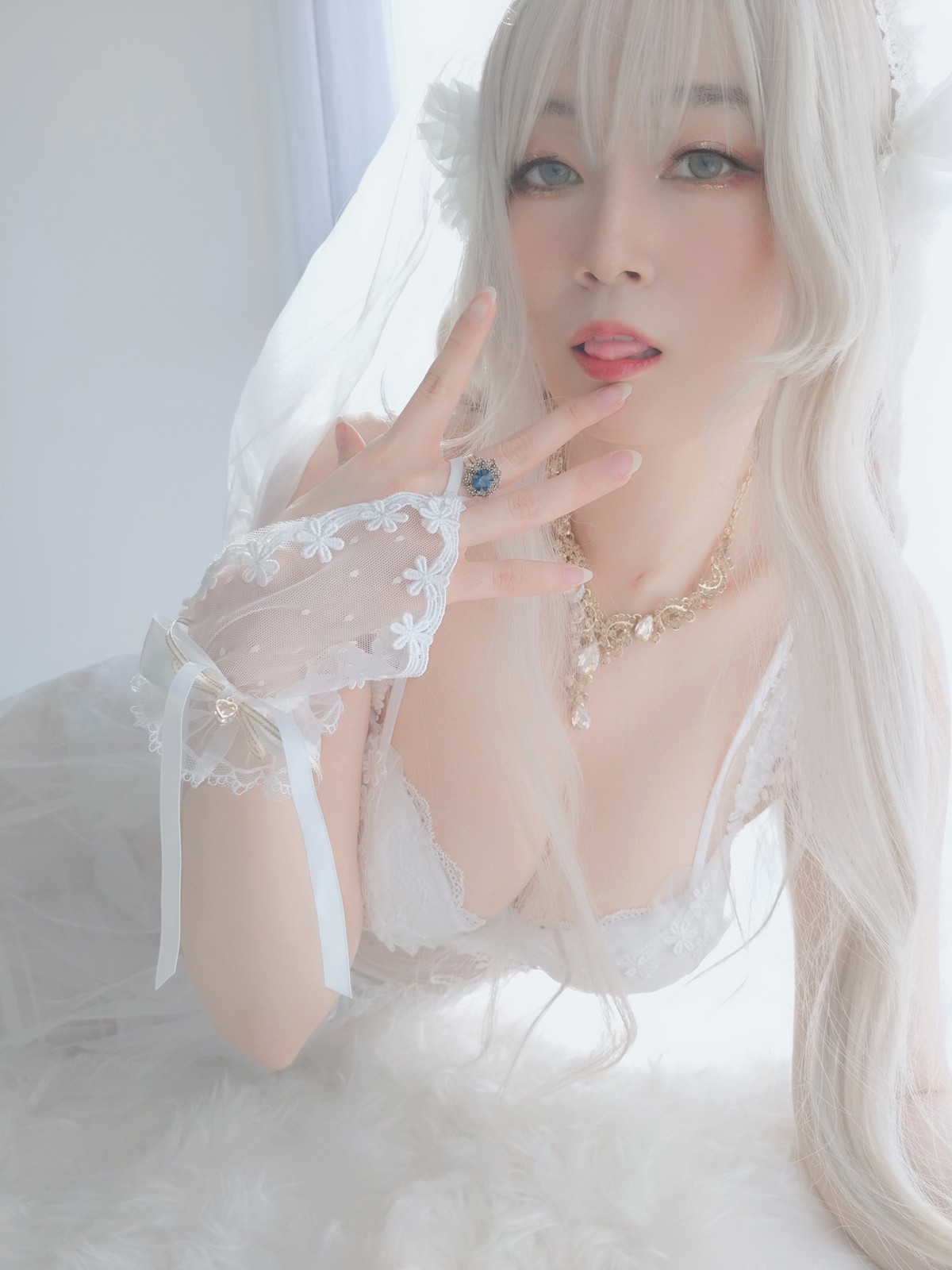 xgyw.top_Coser小姐姐白银81纯白花嫁主题私房性感白色薄纱配白丝袜露性感内衣诱惑写真161P