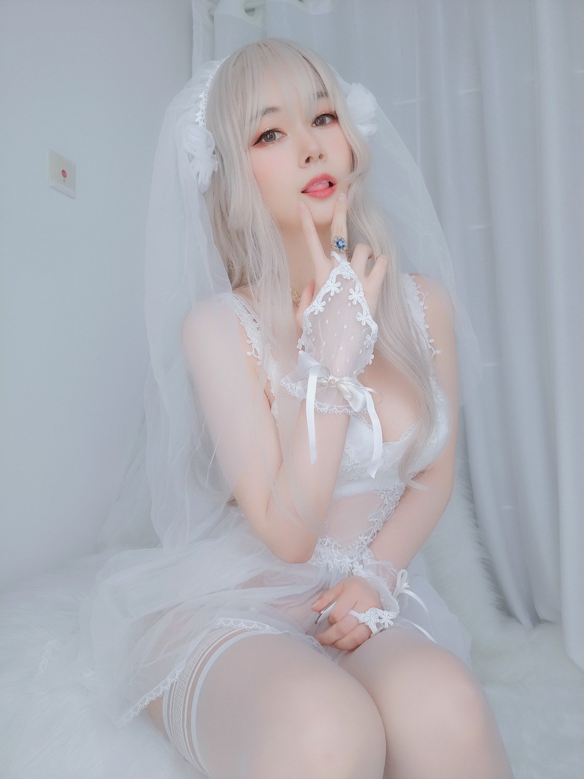 xgyw.top_Coser小姐姐白银81纯白花嫁主题私房性感白色薄纱配白丝袜露性感内衣诱惑写真161P