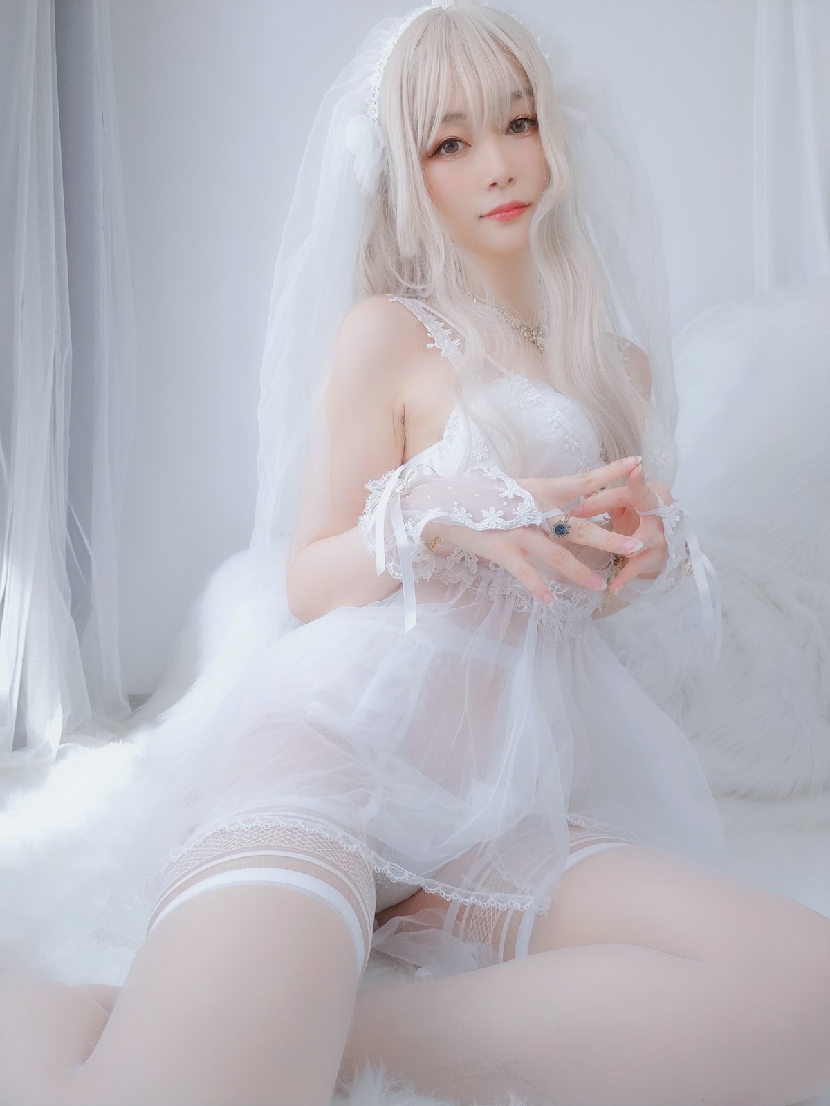 xgyw.top_Coser小姐姐白银81纯白花嫁主题私房性感白色薄纱配白丝袜露性感内衣诱惑写真161P
