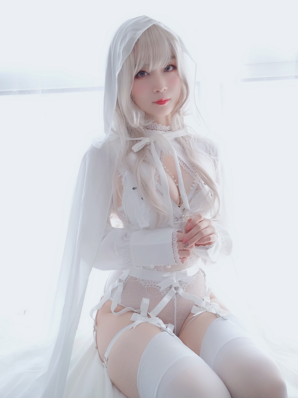 xgyw.top_Coser小姐姐白银81纯白圣女主题私房纯白服饰配白丝吊袜秀完美身材诱惑写真56P