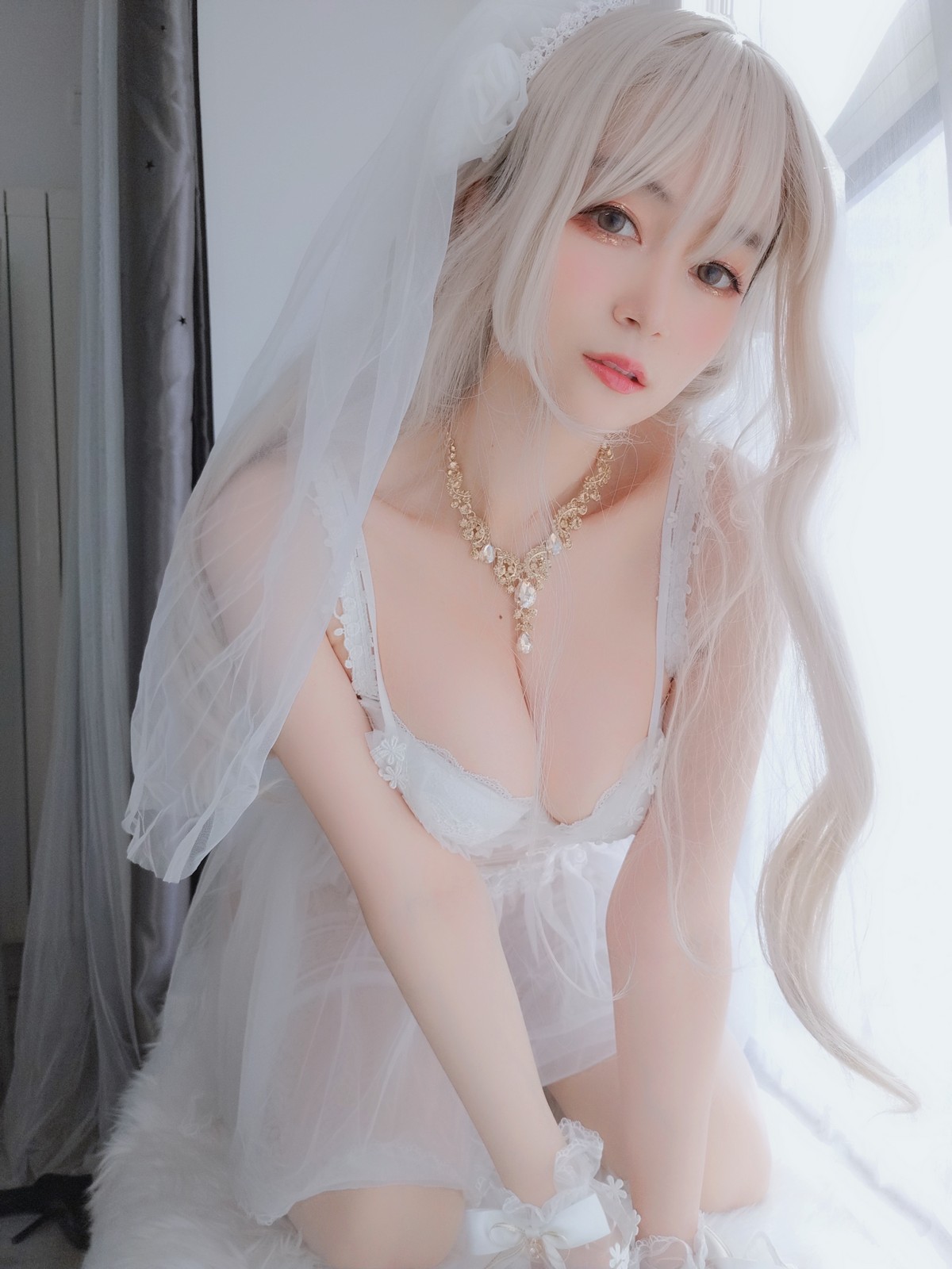 xgyw.top_Coser小姐姐白银81纯白花嫁主题私房性感白色薄纱配白丝袜露性感内衣诱惑写真161P