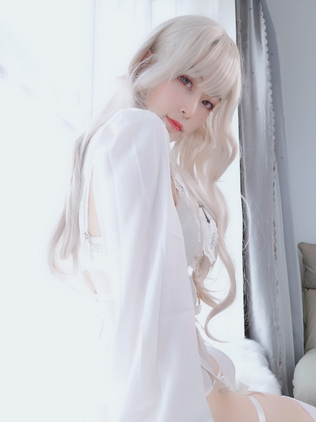 xgyw.top_Coser小姐姐白银81纯白圣女主题私房纯白服饰配白丝吊袜秀完美身材诱惑写真56P