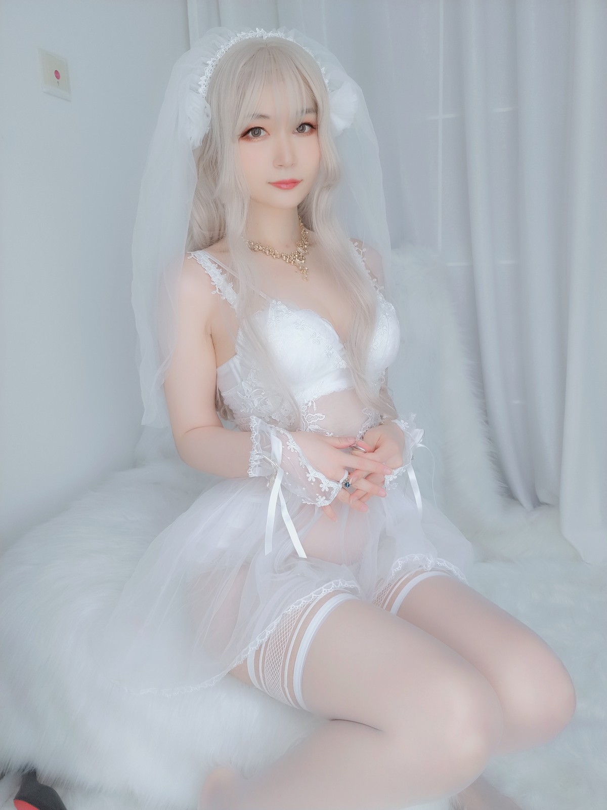 xgyw.top_Coser小姐姐白银81纯白花嫁主题私房性感白色薄纱配白丝袜露性感内衣诱惑写真161P