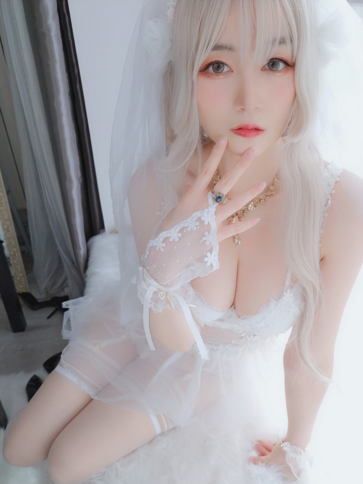 xgyw.top_Coser小姐姐白银81纯白花嫁主题私房性感白色薄纱配白丝袜露性感内衣诱惑写真161P