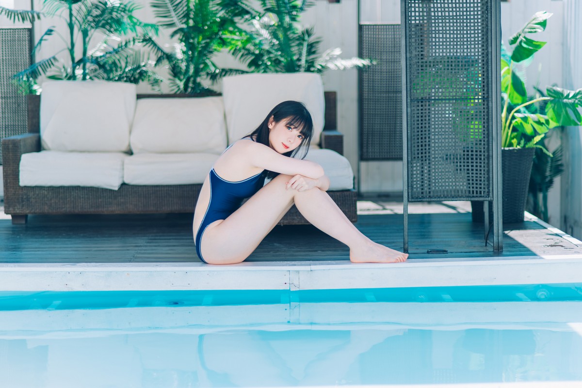 xgyw.top_微博妹纸霜月shimo-Summer主题私房性感吊带 黑丝猫女郎 泳池比基尼迷人写真95P