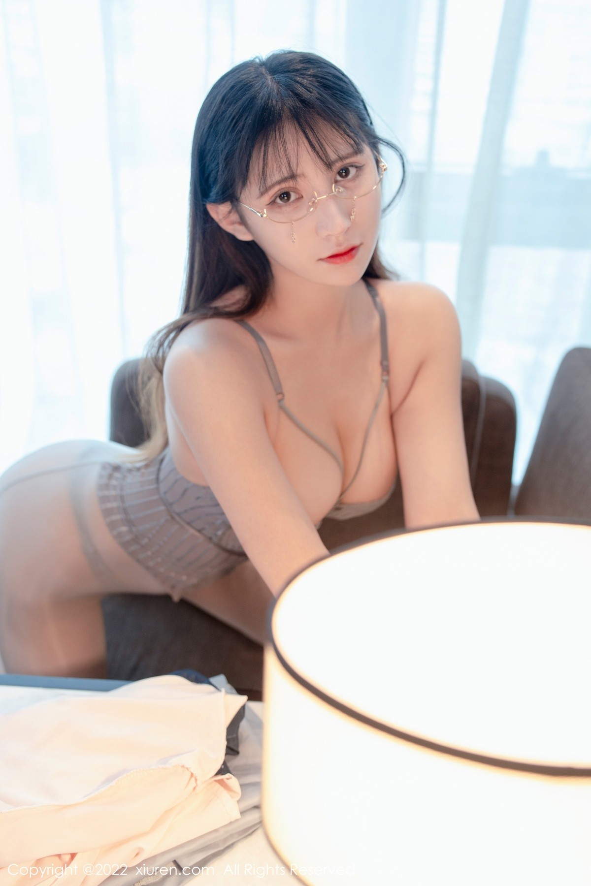 xgyw.top_XiuRen第4808期_模特久久Aimee私房灰色露胸内衣配灰丝袜秀丰满身材诱惑写真67P