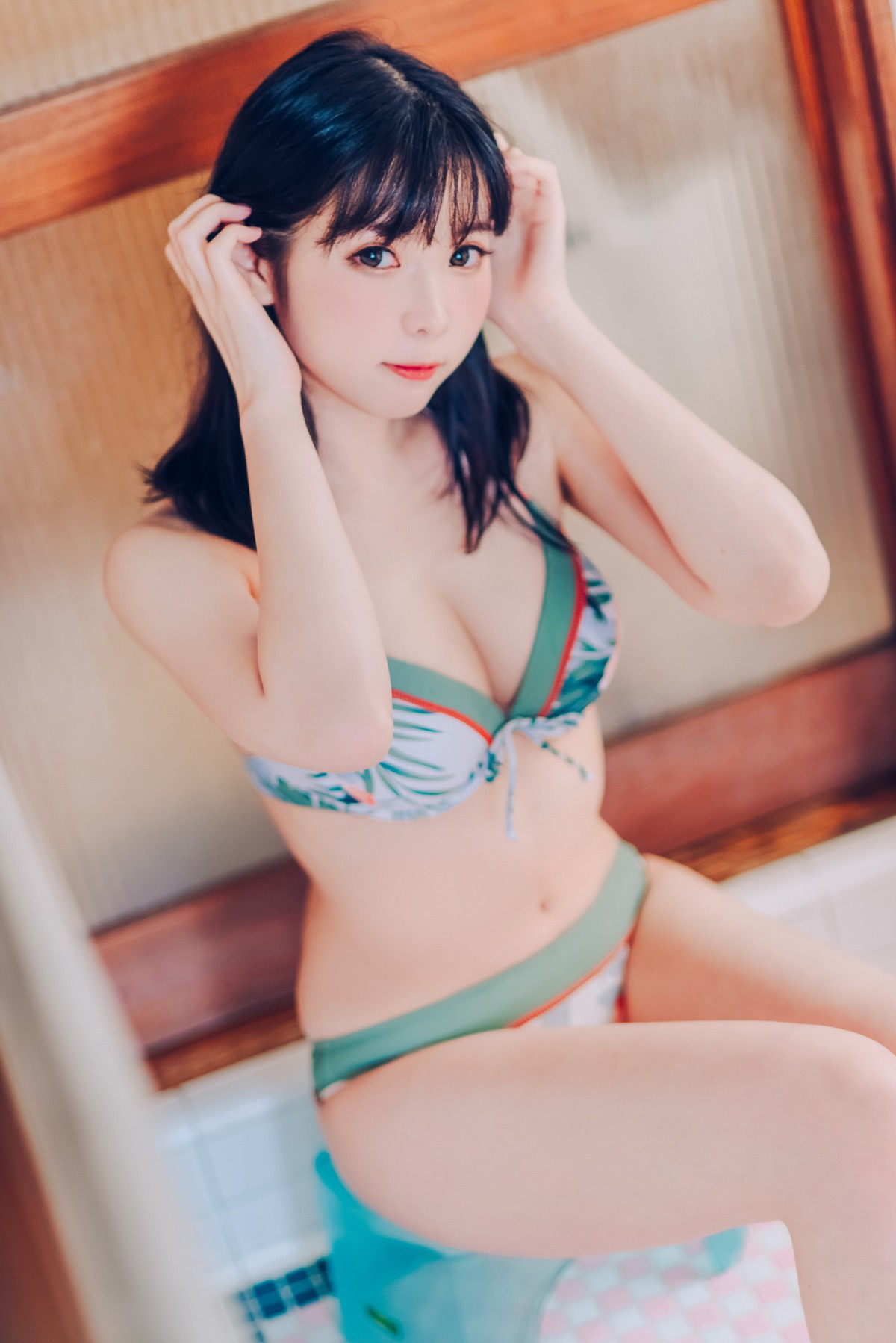 xgyw.top_微博妹纸霜月shimo-Summer主题私房性感吊带 黑丝猫女郎 泳池比基尼迷人写真95P