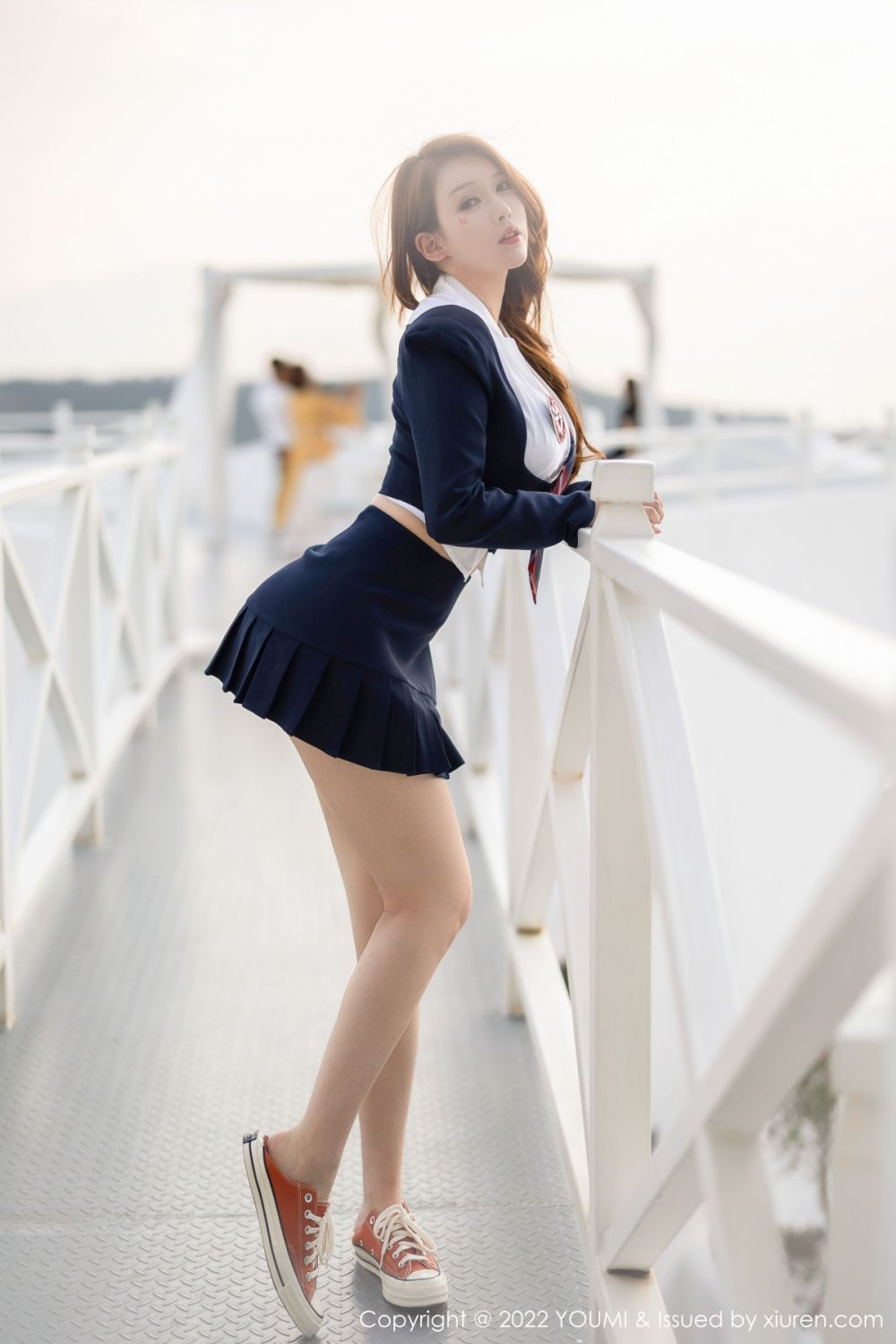 xgyw.top_[YouMi尤蜜荟]Vol.772_女神Egg-尤妮丝大理旅拍典雅服饰半脱秀豪乳翘臀撩人诱惑写真70P