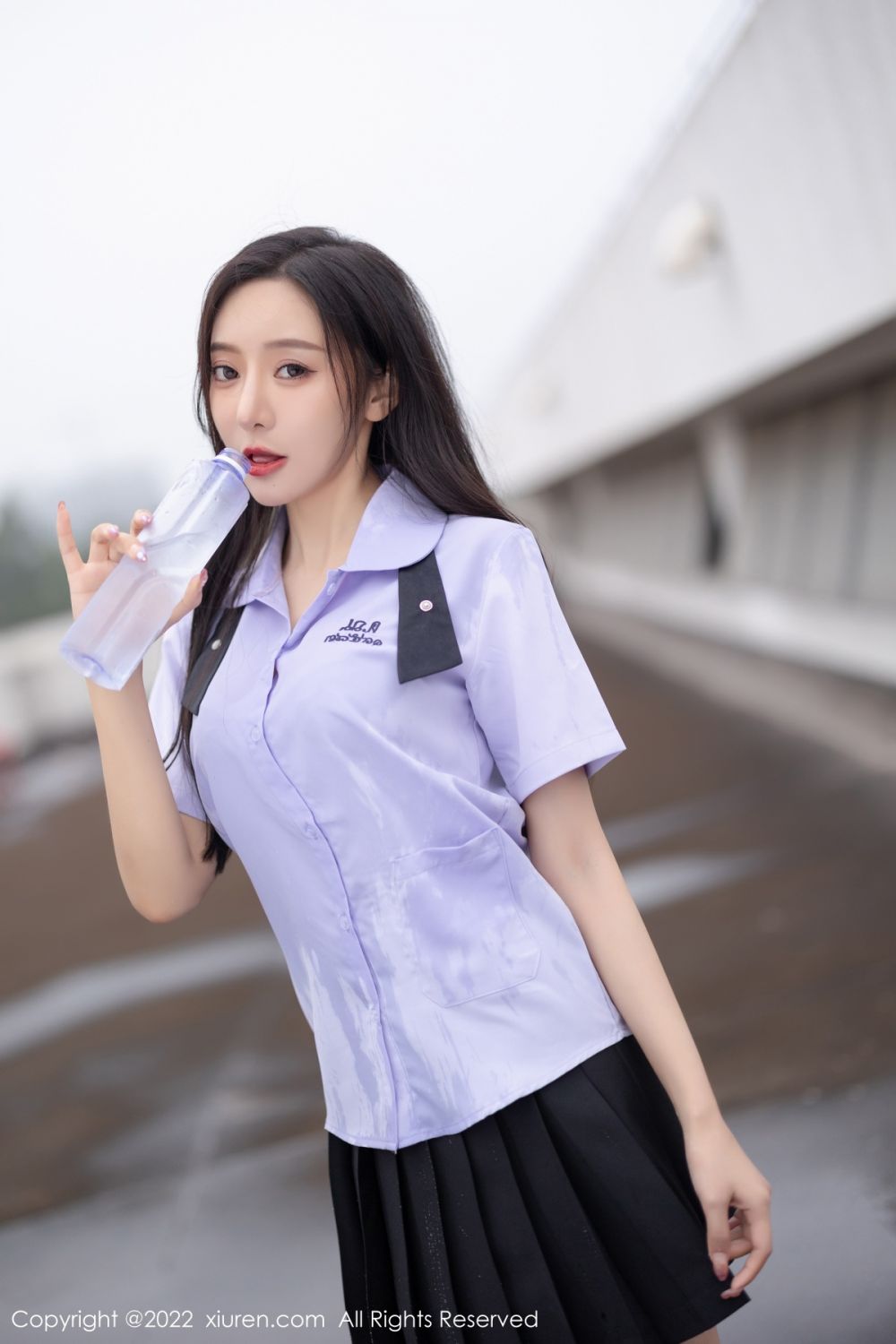xgyw.top_XiuRen第4819期_女神王馨瑶yanni户外半脱性感JK制服露蕾丝内衣完美诱惑写真66P