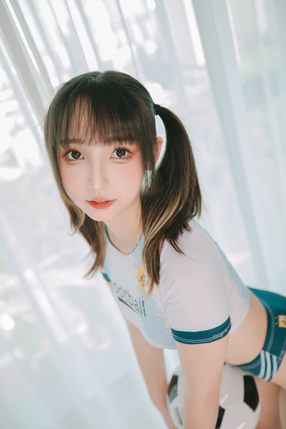 xgyw.top_萝莉美女神楽坂真冬啦啦队少女主题性感运动服系列配超薄肉丝秀完美身材诱惑写真150P