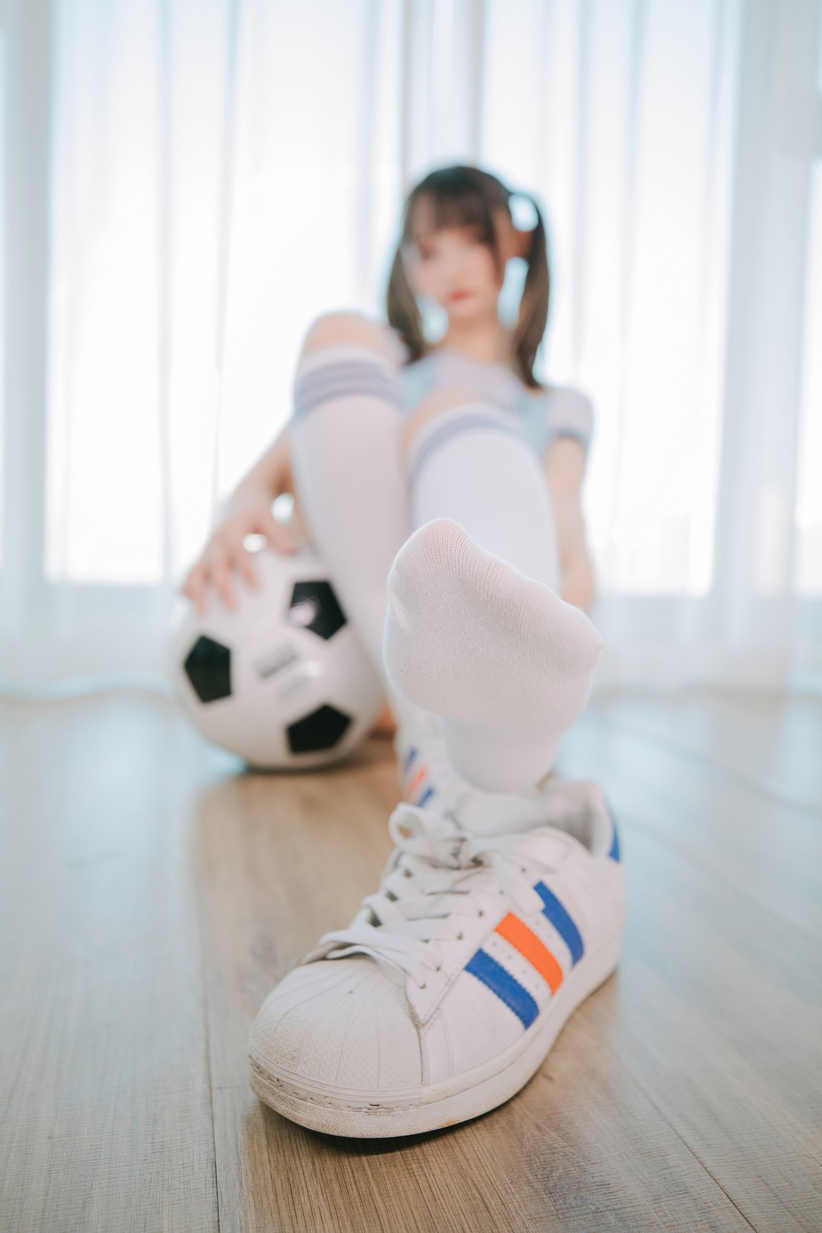 xgyw.top_萝莉美女神楽坂真冬啦啦队少女主题性感运动服系列配超薄肉丝秀完美身材诱惑写真150P