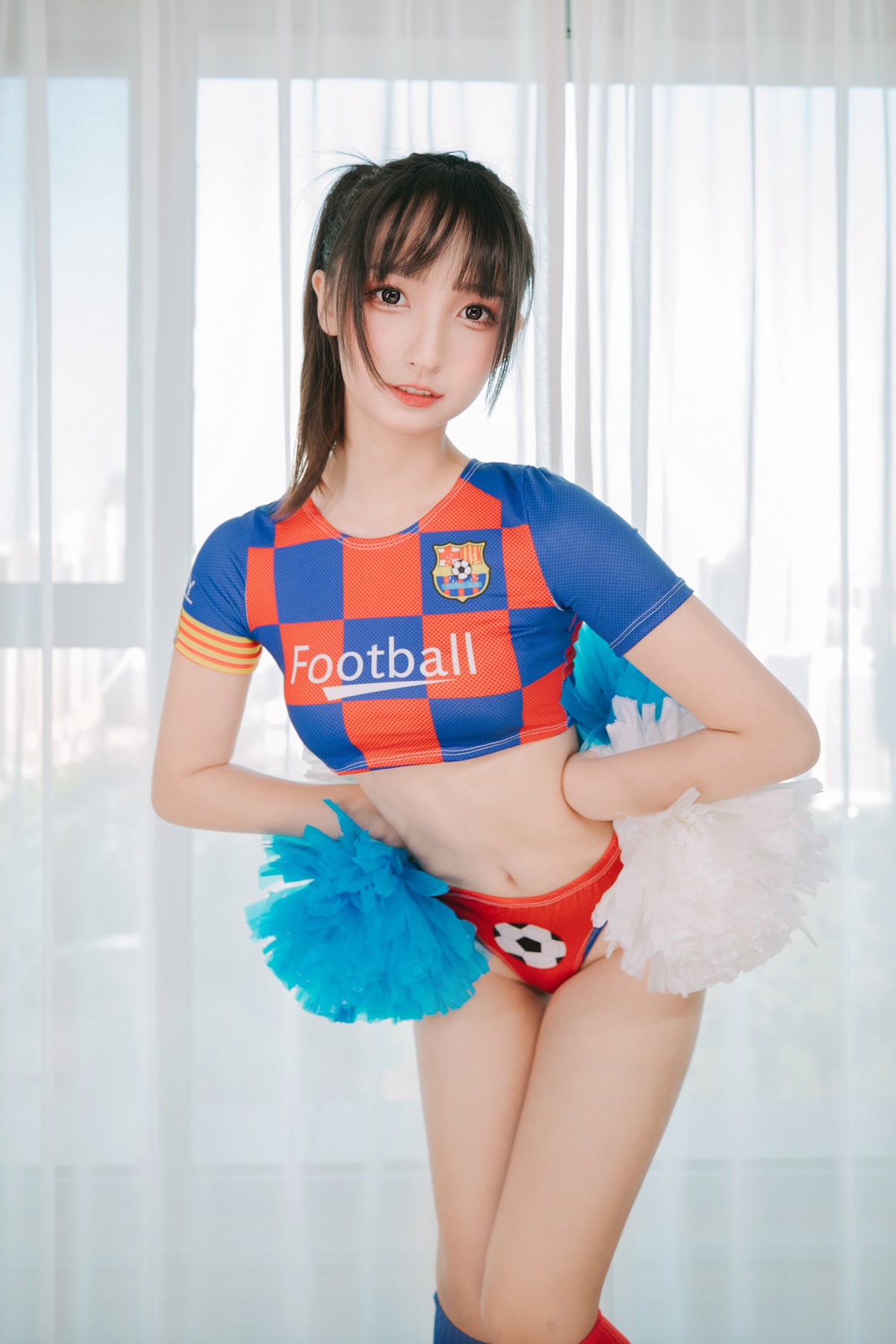 xgyw.top_萝莉美女神楽坂真冬啦啦队少女主题性感运动服系列配超薄肉丝秀完美身材诱惑写真150P