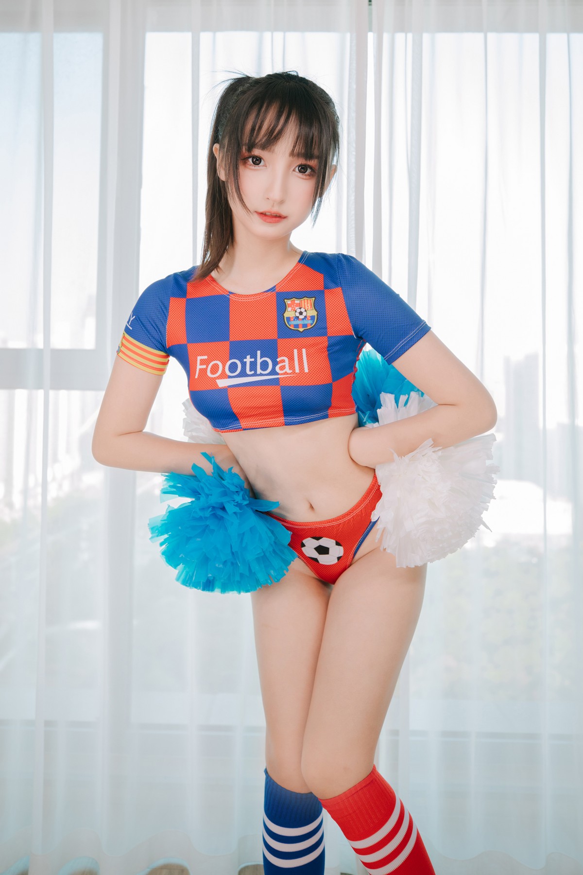 xgyw.top_萝莉美女神楽坂真冬啦啦队少女主题性感运动服系列配超薄肉丝秀完美身材诱惑写真150P